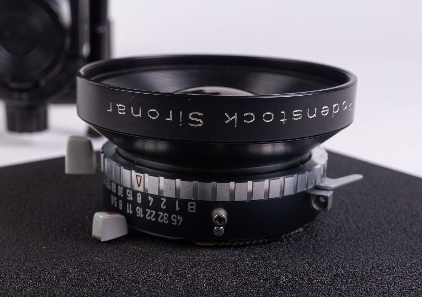 Sinar F 4x5 w/ 150mm Rodenstock Sironar F/5.6 Lens w/ Accessories - 8