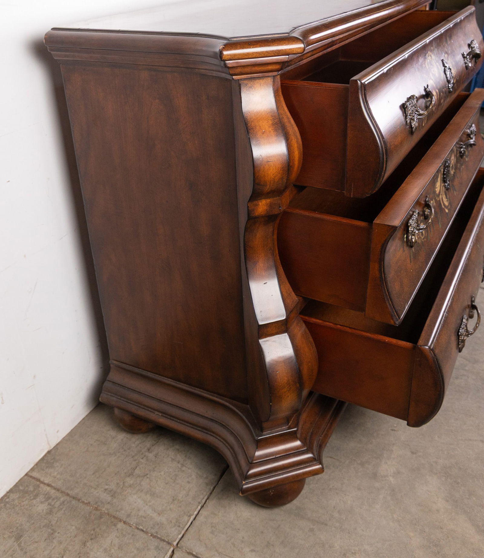 Ethan Allen "Tuscany" Paint Decorated Serpentine Bombe Chest - 3