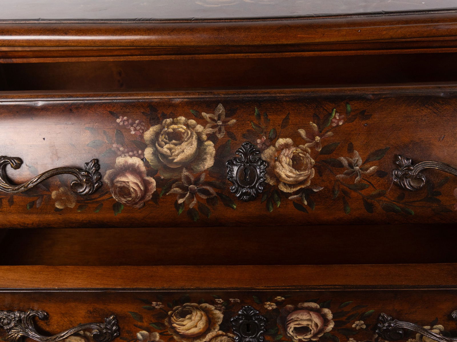 Ethan Allen "Tuscany" Paint Decorated Serpentine Bombe Chest - 6