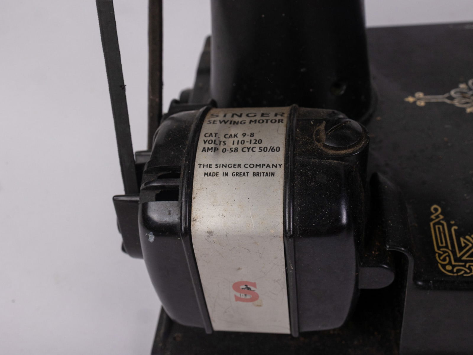 Singer 221-1 Black Featherweight Sewing Machine w/ Original Case & Manual - 3