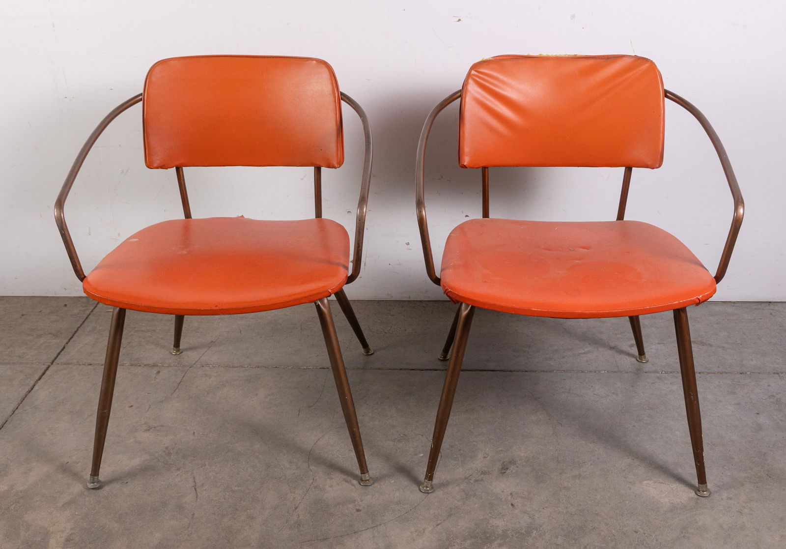 Viko Furniture Corp. Vintage MCM Pair of Dining Chairs: Viko Furniture Corp. Vintage MCM Pair of Dining ChairsSize29" x 22" x 19"LiteratureBrooks Auction – Online Auction Terms & Conditions Contact: (856) 694-2960 | info@brooks.auction READ BEFORE