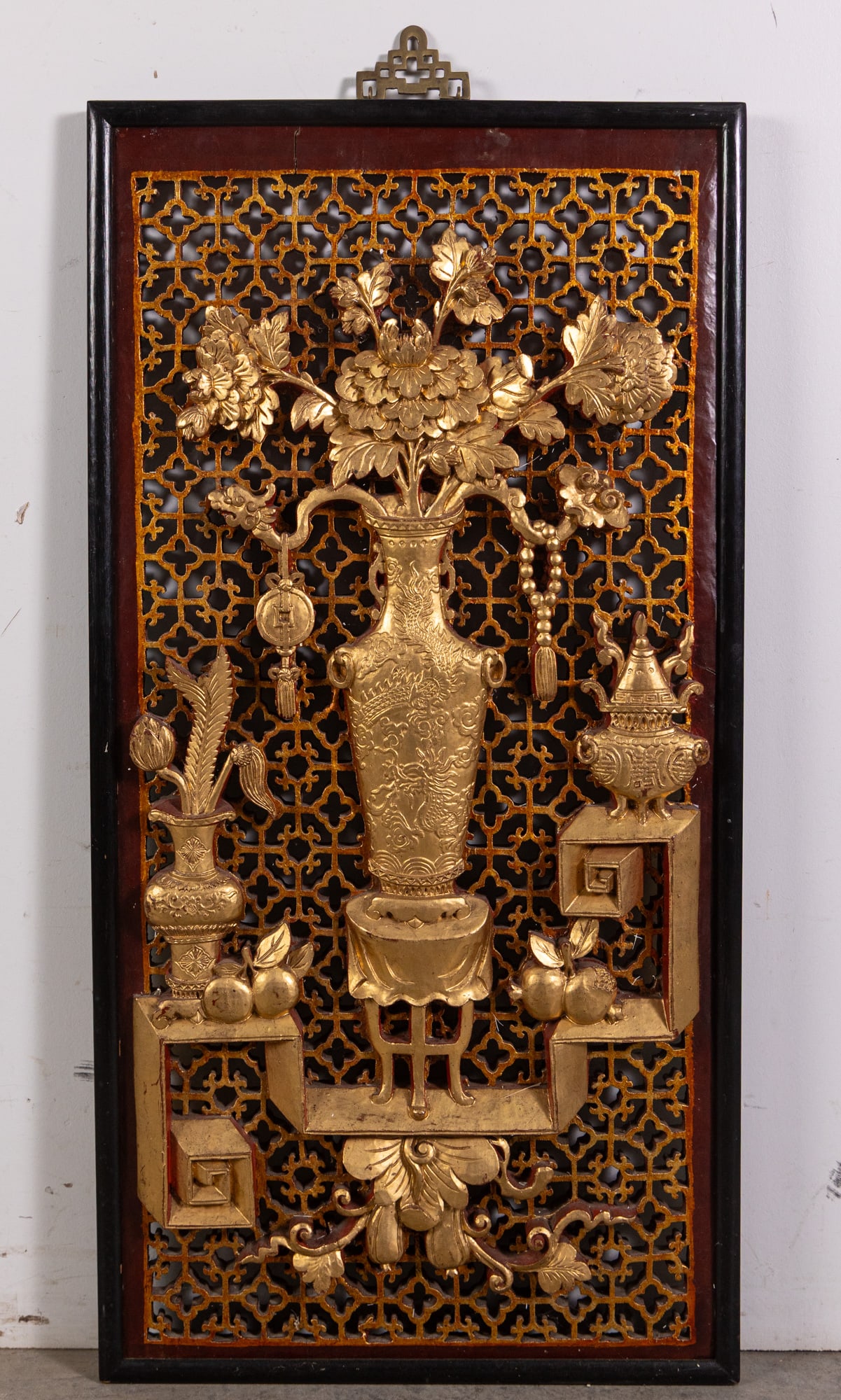Double Sided Chinese Gold Toned Relief Carving Wall Panel: Double Sided Chinese Gold Toned Relief Carving Wall Panel, Gorgeous double sided intricate wooden panel, with geometric filigree background and high relief carved vessels with floral arrangements. Has