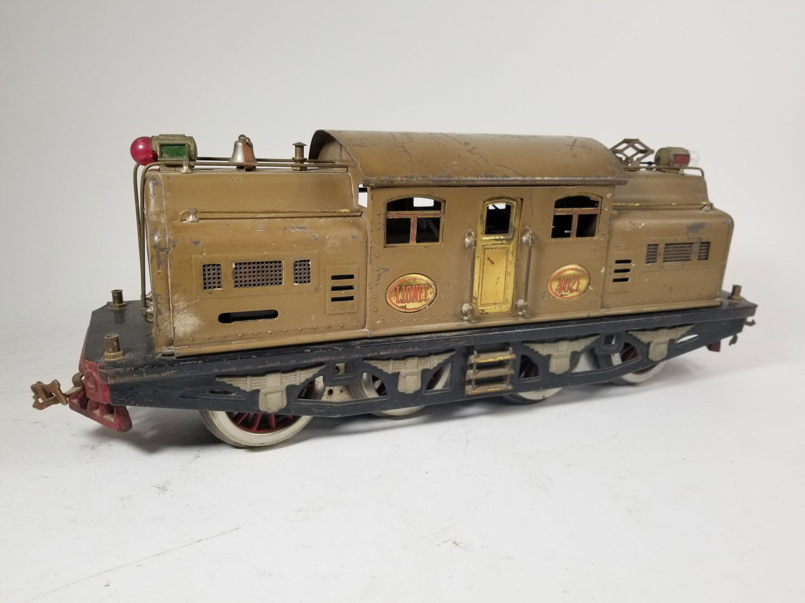 Lionel 402E Locomotive (1 of 3)