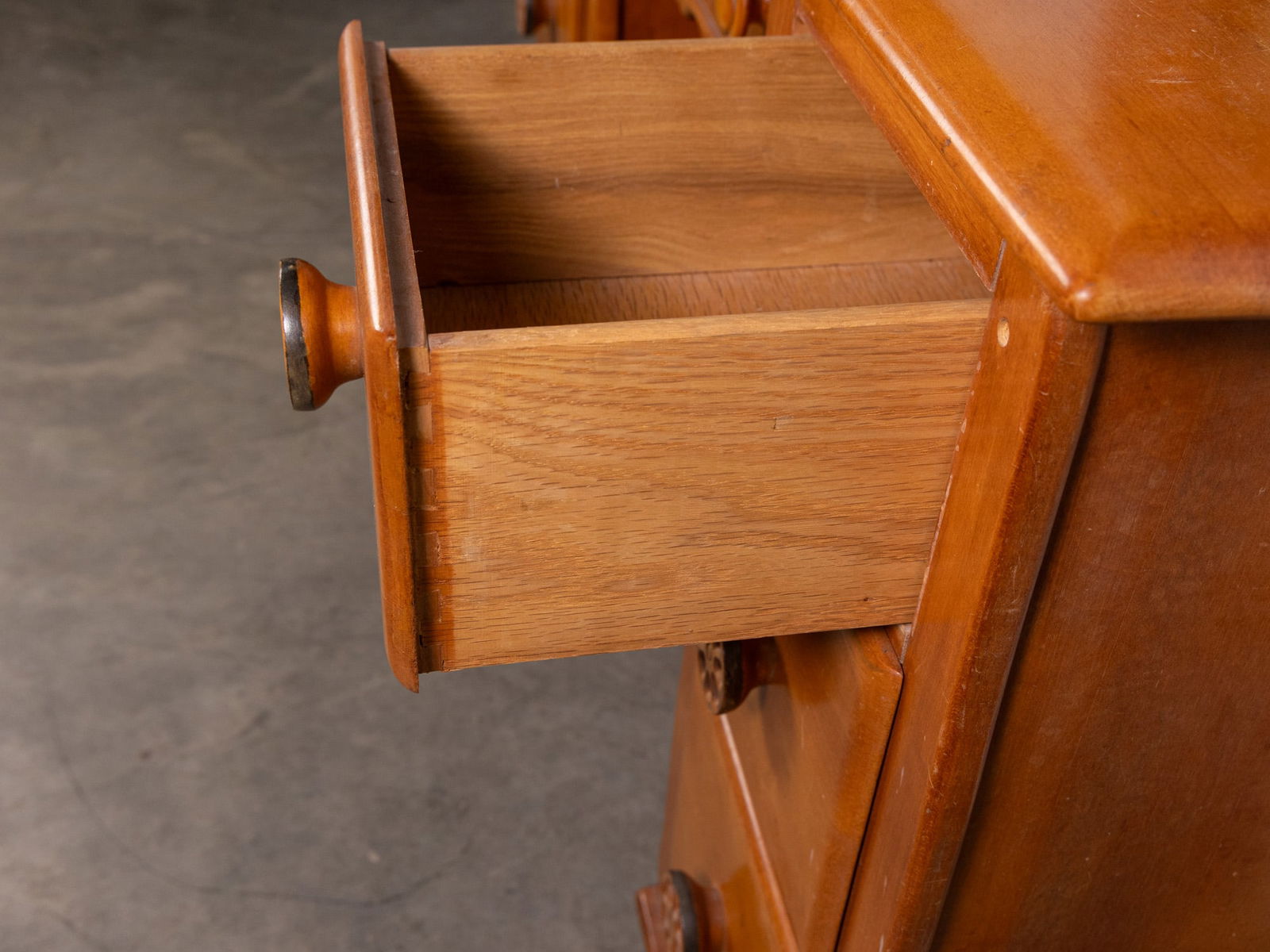 Vintage Solid Maple Virginia House Conestoga Wagon Vanity Desk & Chair - 12