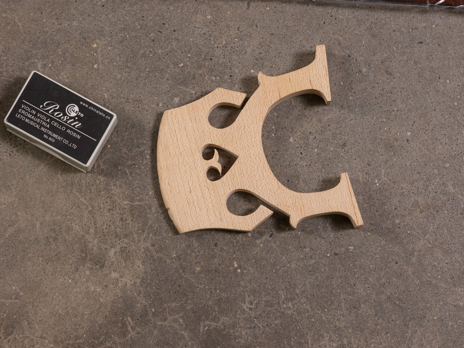 Black Cello in Structured Soft Case - 3