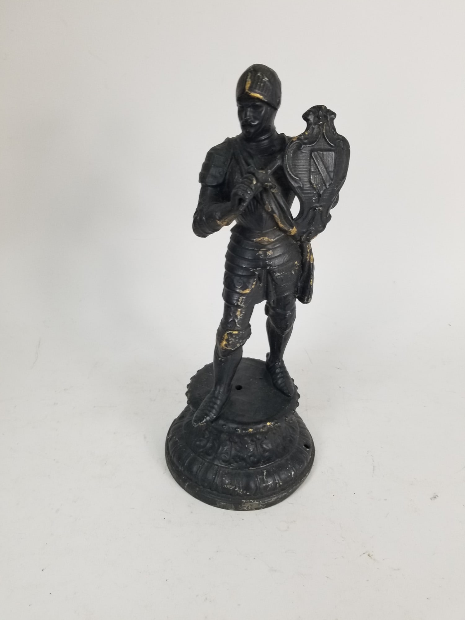 Vintage Cast Metal Medieval Knight Statuette: Vintage Cast Metal Medieval Knight StatuetteSize13" HLiteratureBrooks Auction – Online Auction Terms & Conditions Contact: (856) 694-2960 | info@brooks.auction READ BEFORE YOU BID: We want you