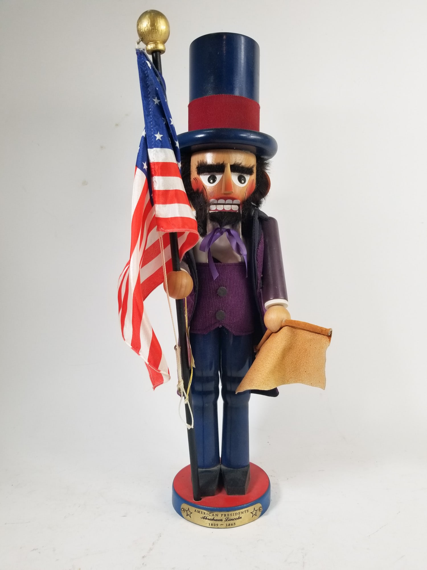 Steinbach Limited Edition Abraham Lincoln Wooden Nutcracker: Steinbach Limited Edition Abraham Lincoln Wooden Nutcracker, Part of a series of American Presidents, this limited edition nutcracker is numbered no. 2030/12000 Size 20" Literature Brooks Auction R