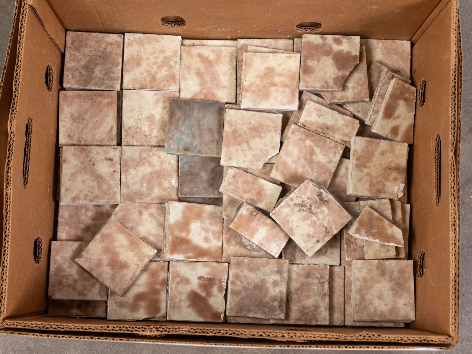 Large Lot of Vintage Pink Marbled Architectural Salvage Ceramic Tiles: Large Lot of Vintage Pink Marbled Architectural Salvage Ceramic TilesSize3" x 3"LiteratureBrooks Auction – Online Auction Terms & Conditions Contact: (856) 694-2960 | info@brooks.auction READ