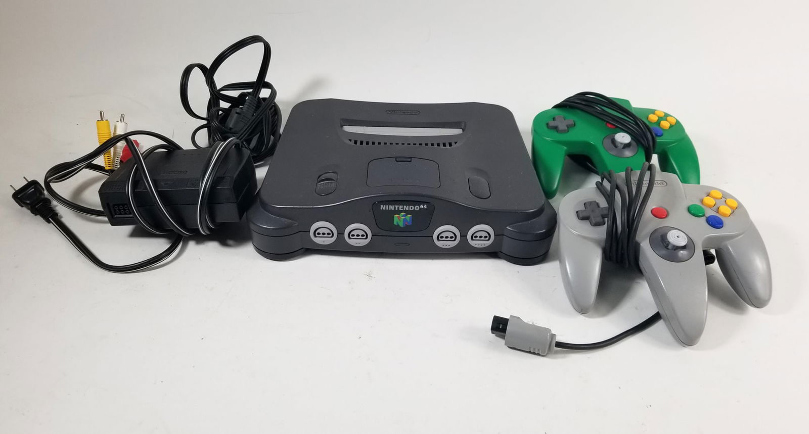 Nintendo 64 N64 Console with Accessories (1 of 3)