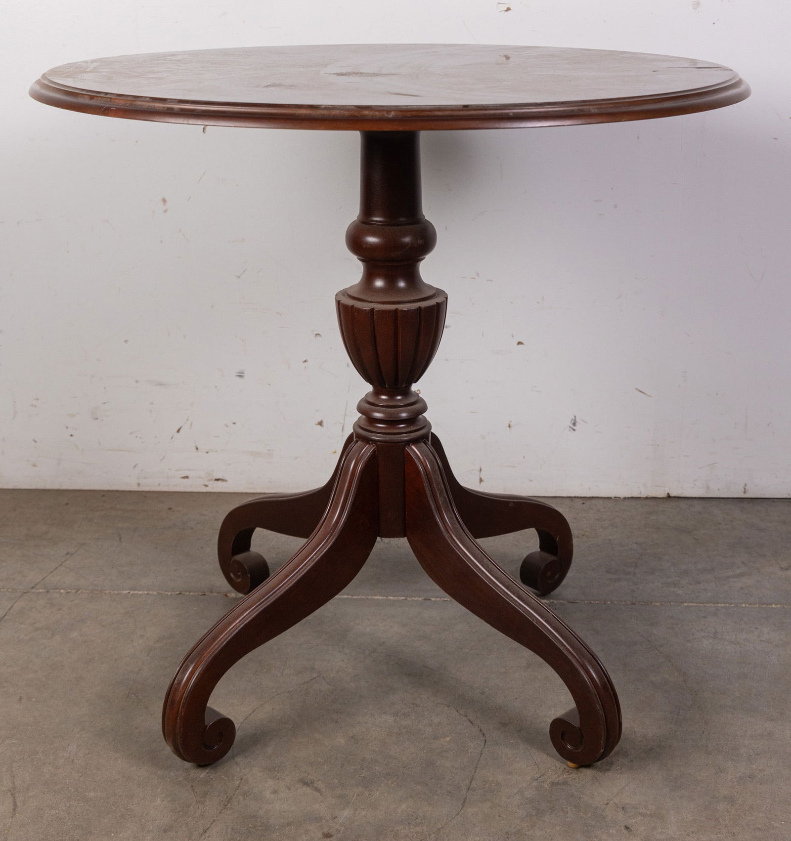 Ethan Allen Cherry Accent Table (1 of 3)