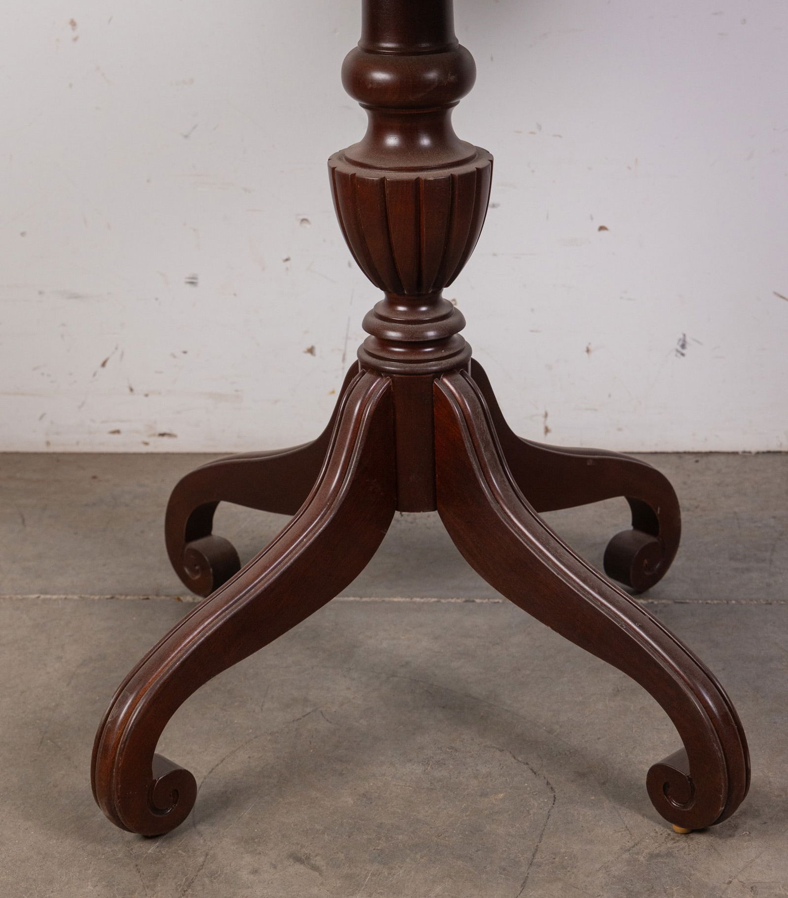 Ethan Allen Cherry Accent Table - 2