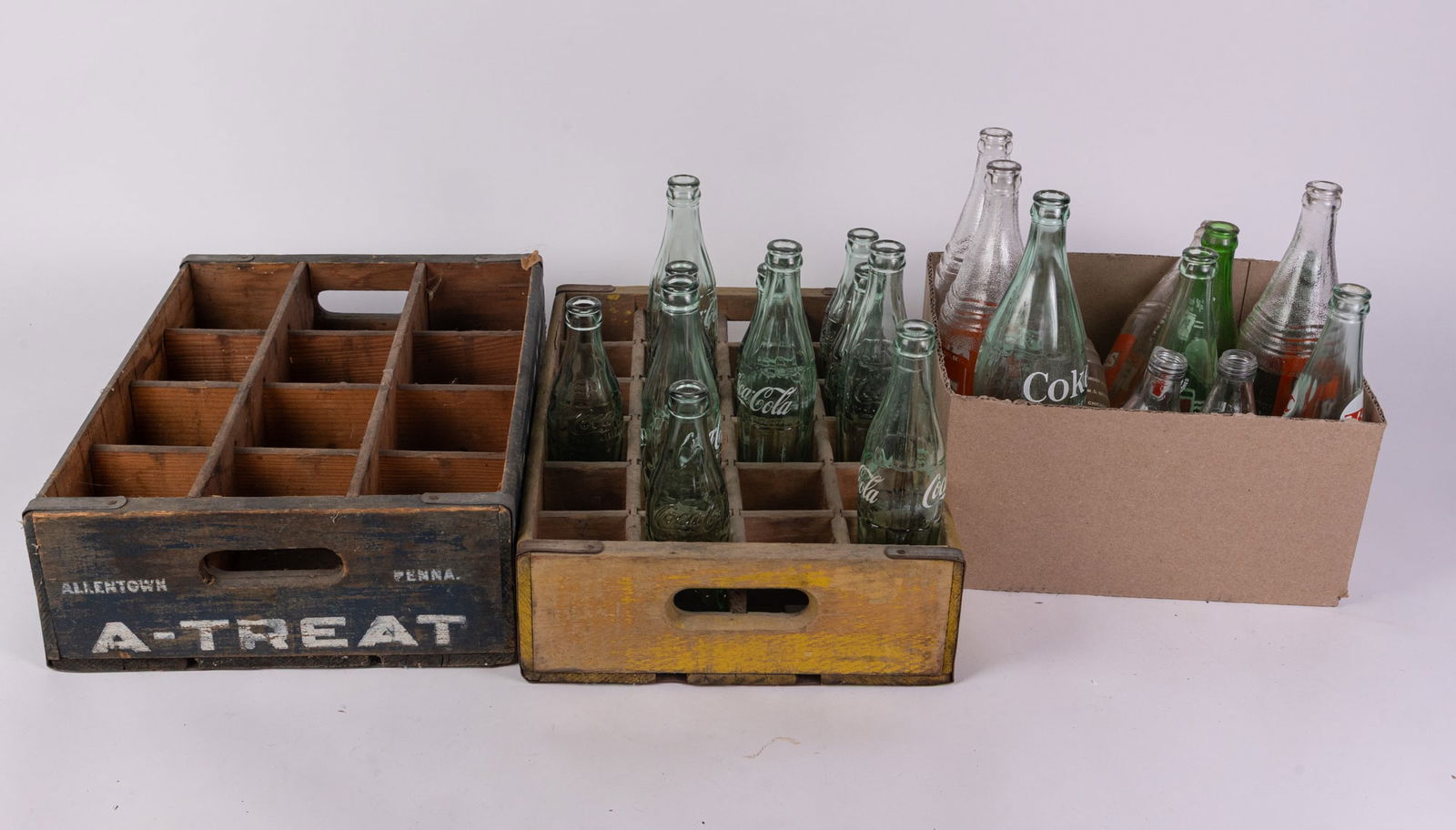 Lot of Vintage Soda Bottles/Wooden Crates (1 of 4)