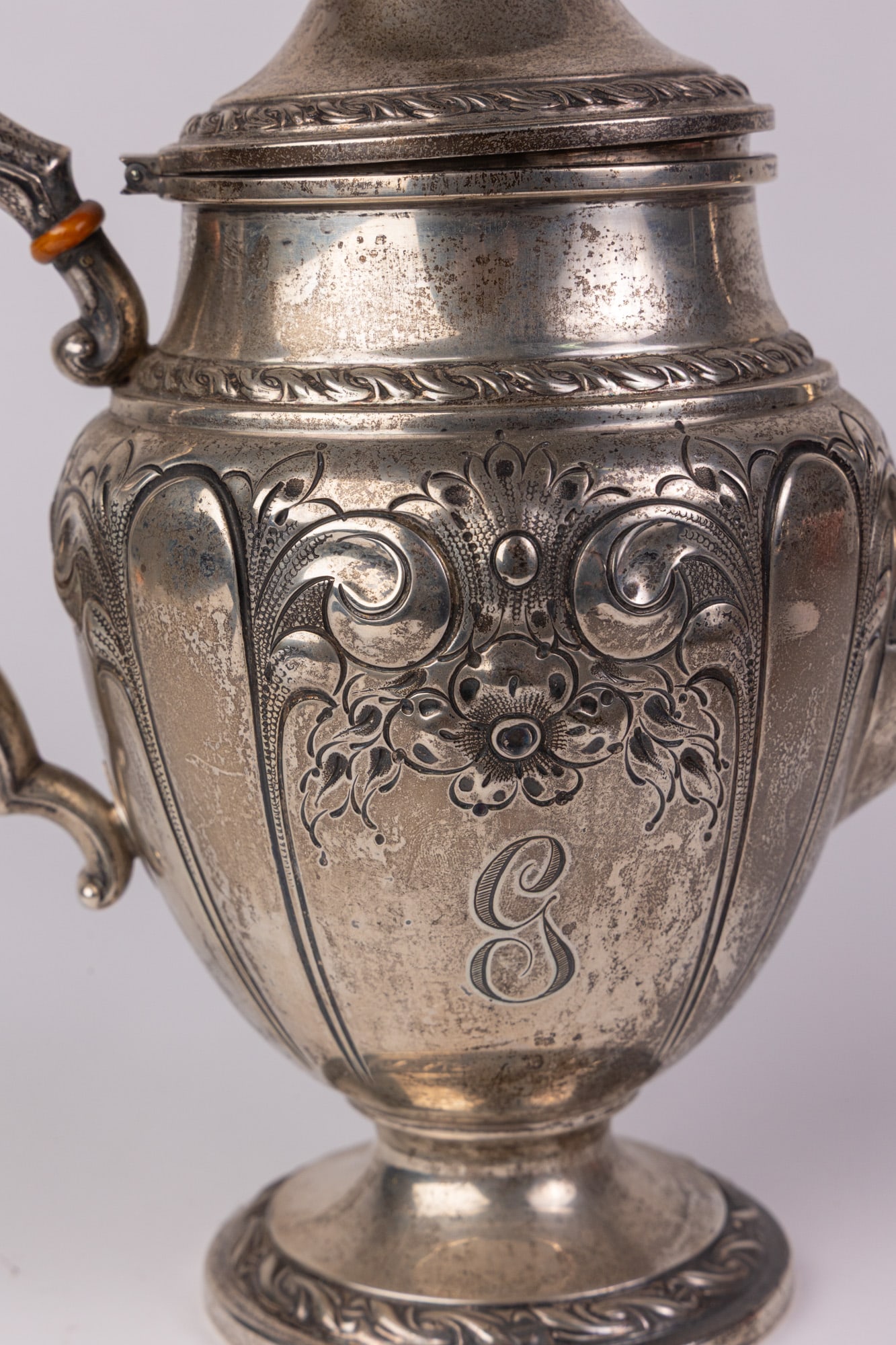 Amston | (5) Repoussé Sterling Holloware Tea & Coffee Service - 17