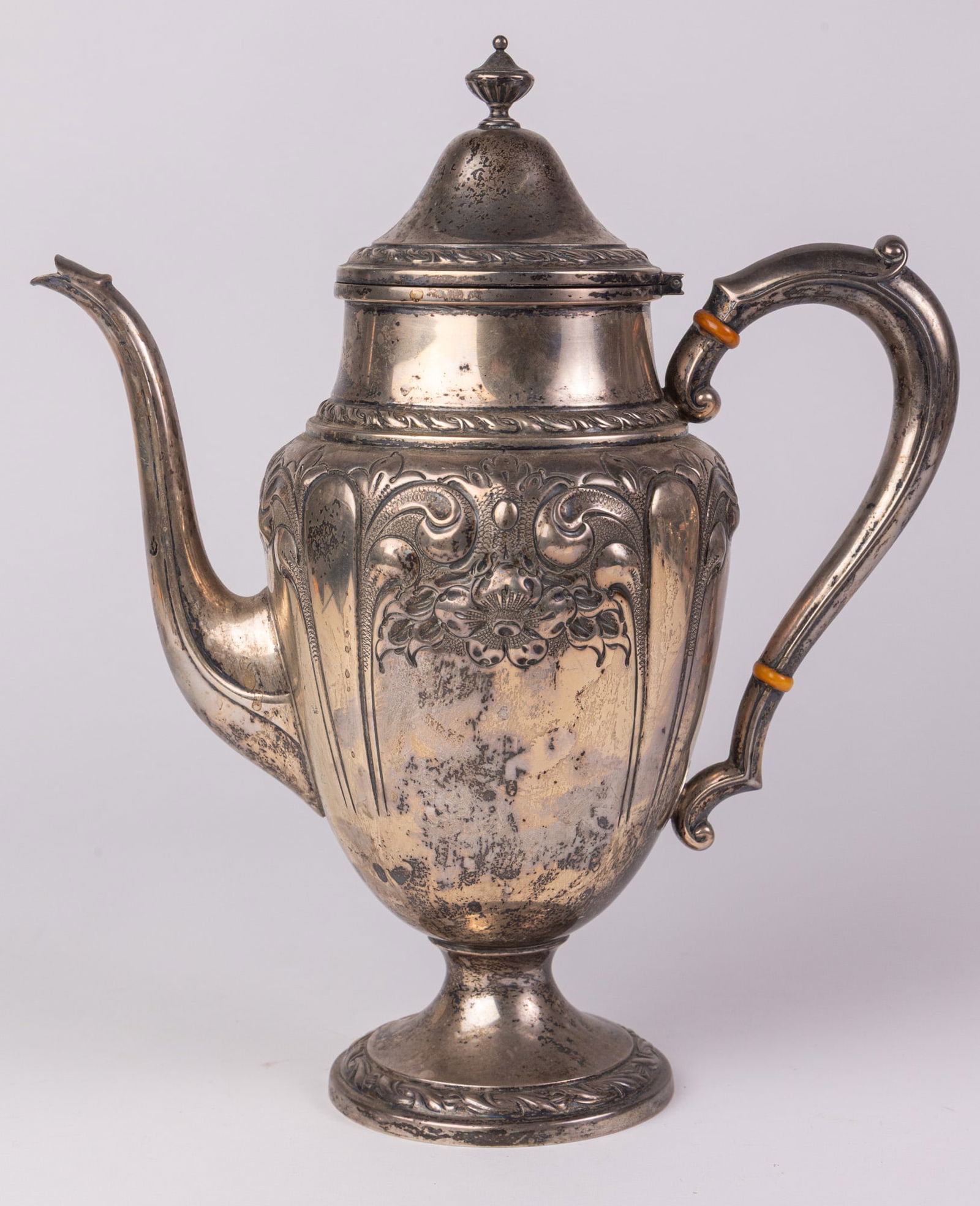 Amston | (5) Repoussé Sterling Holloware Tea & Coffee Service - 7