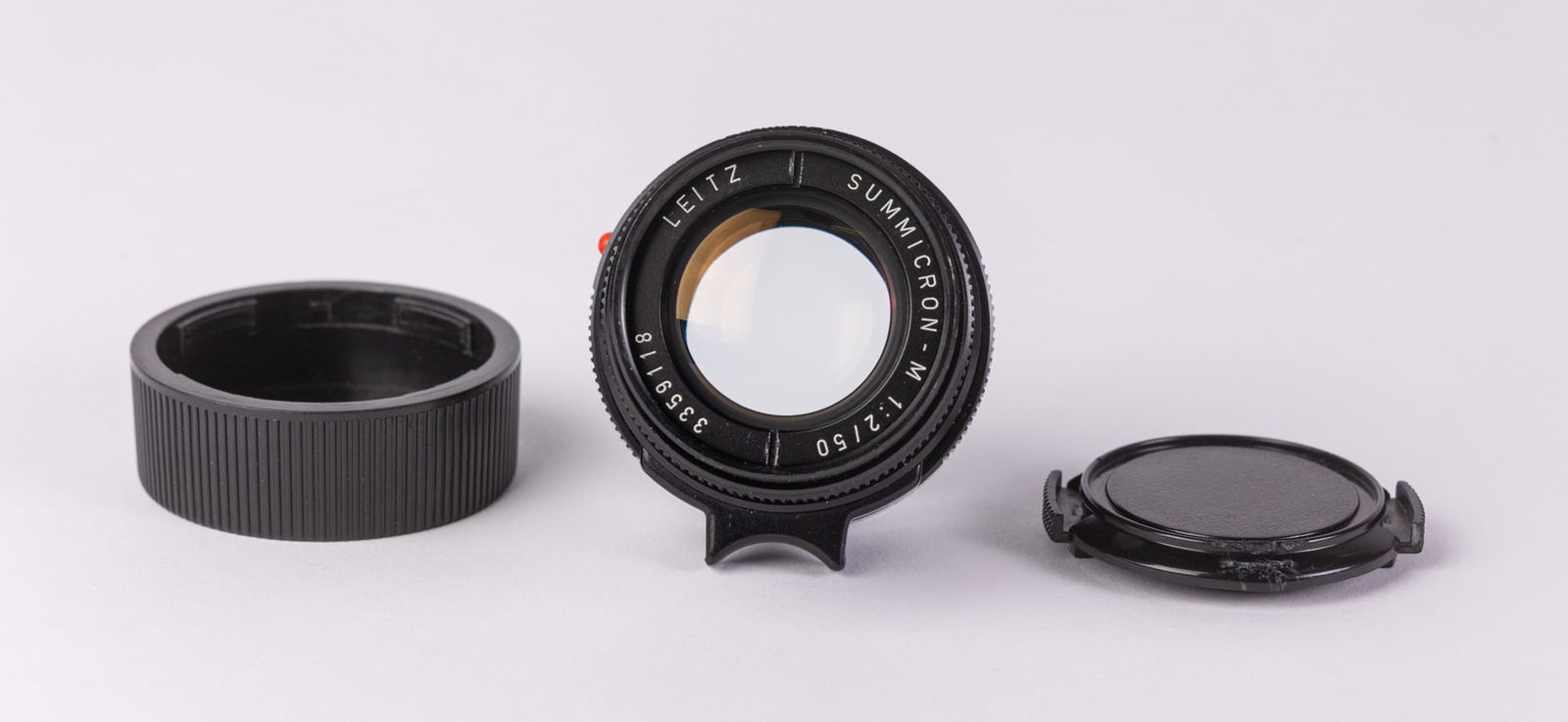 Leica 50mm Summicron-M f/2 E39 4th version: Leica's nifty fifty, the 50mm Summicron (for M-mount) is regarded by many as the benchmark for this 'do-it-all' focal length. The version four (v4) was produced between 1979 and 1994. This lens is in