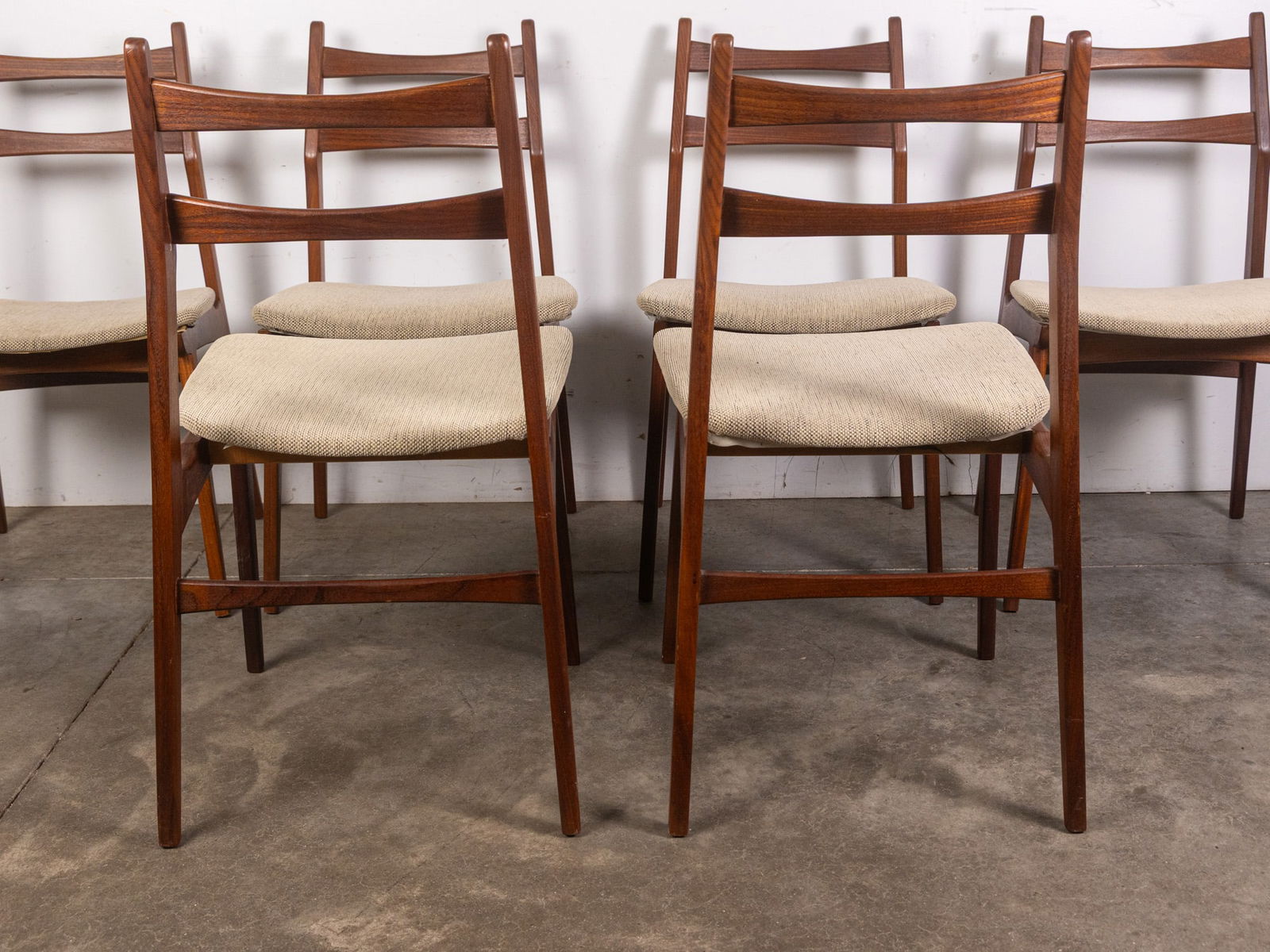 Habeo | (6) Modern "Boomerang" Teak Chairs - 5