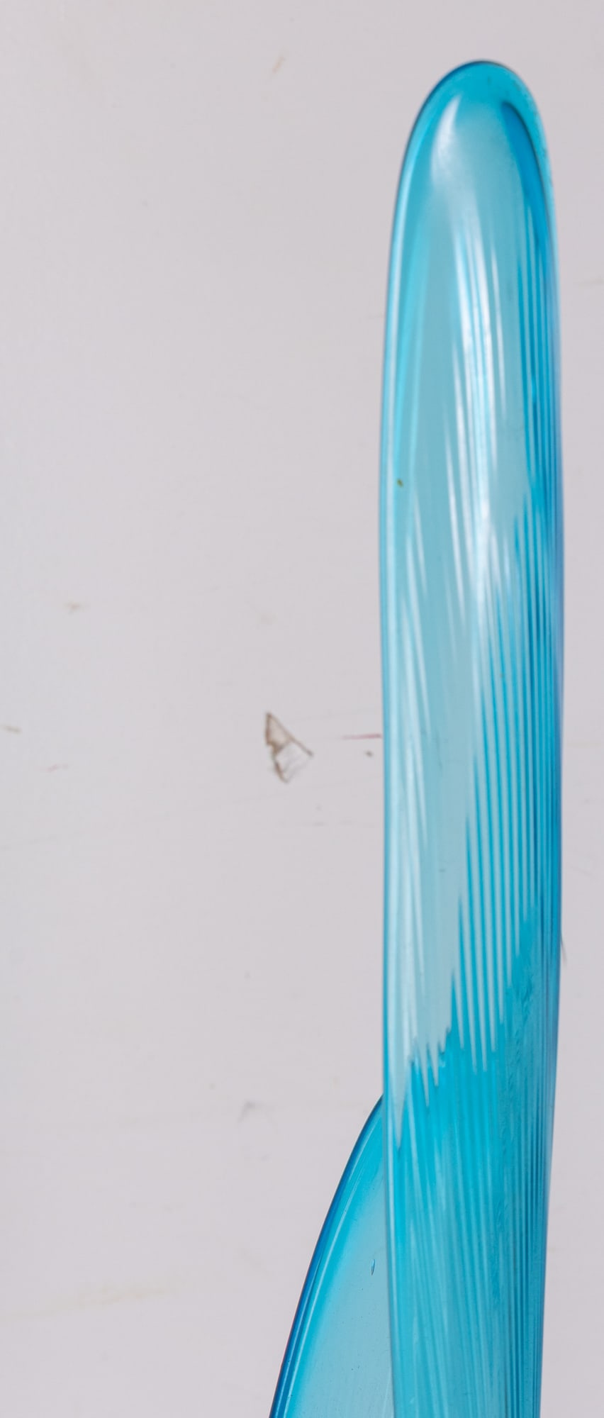 L.E. Smith | Sizeable Mid Century "Nubby Butt" Swung Vase - 4