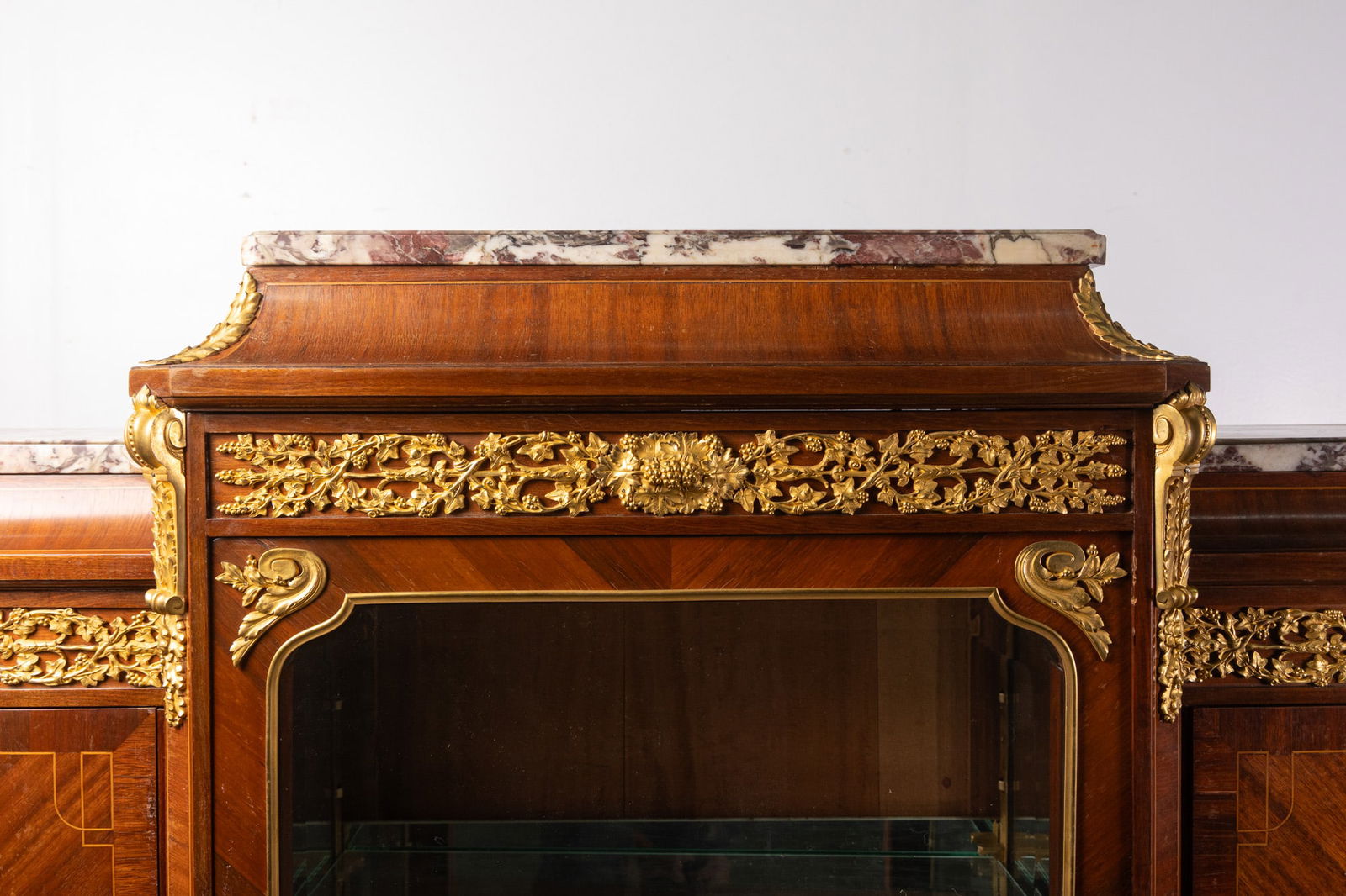 Antique Gilt French Vitrine - 10