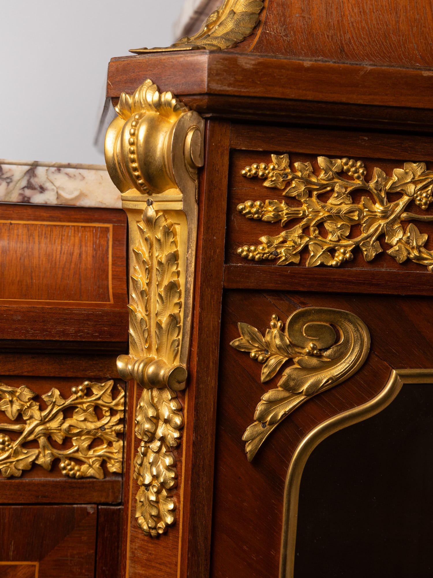 Antique Gilt French Vitrine - 11