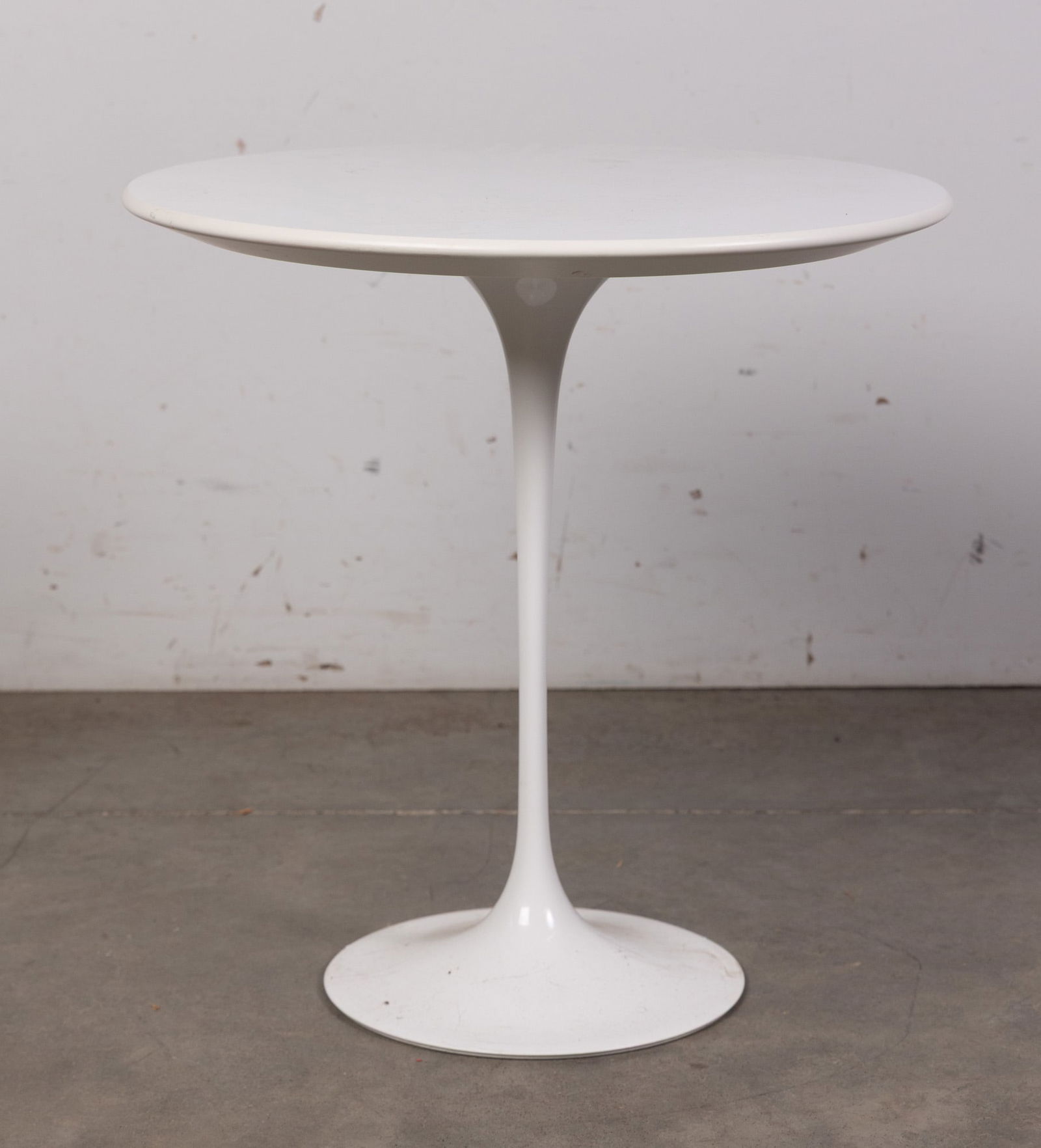 Eero Saarinen | Knoll "Tulip" Side Table (1 of 4)