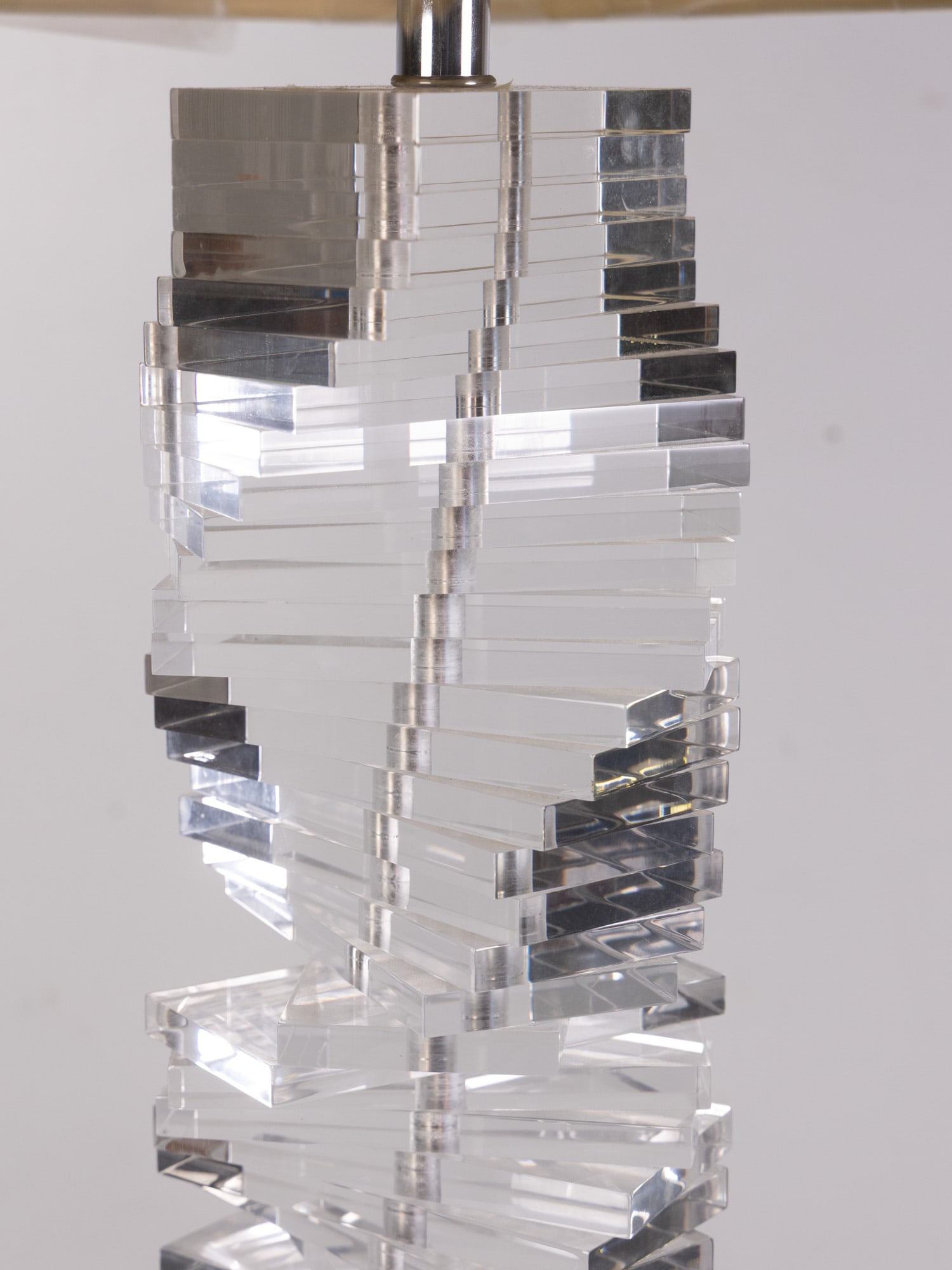Karl Springer Attr. | Modern Stacked Lucite Helix Floor Lamp - 2