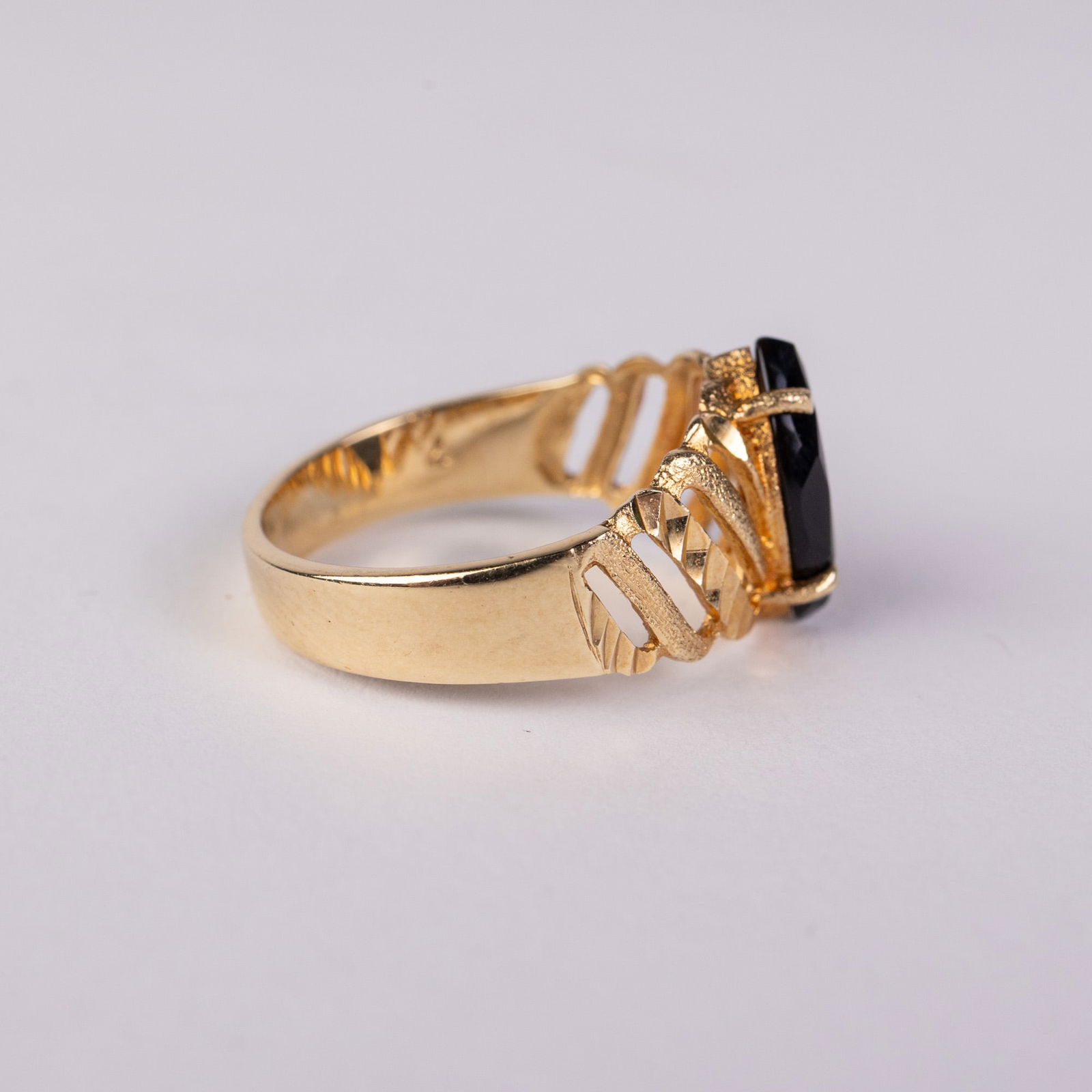 14KY Gold Onyx Ring - 3