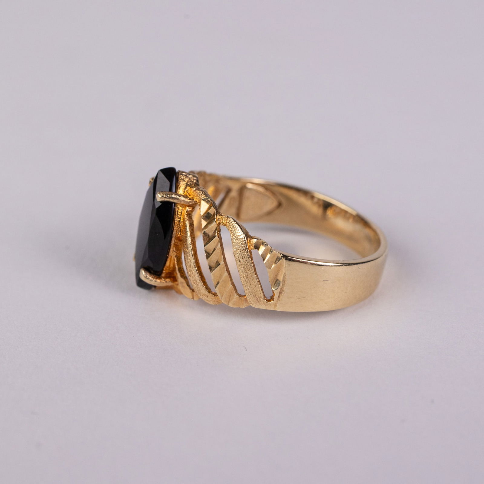 14KY Gold Onyx Ring - 4