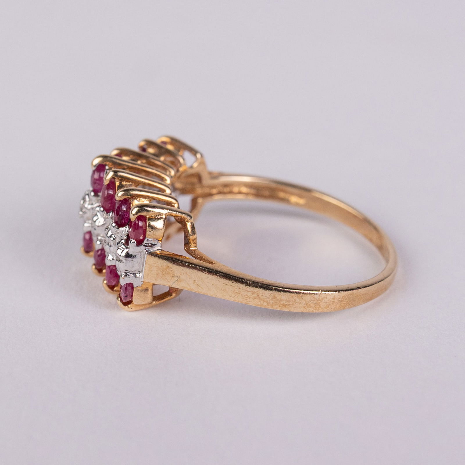 10KY Gold Ruby & Diamond Ring - 4