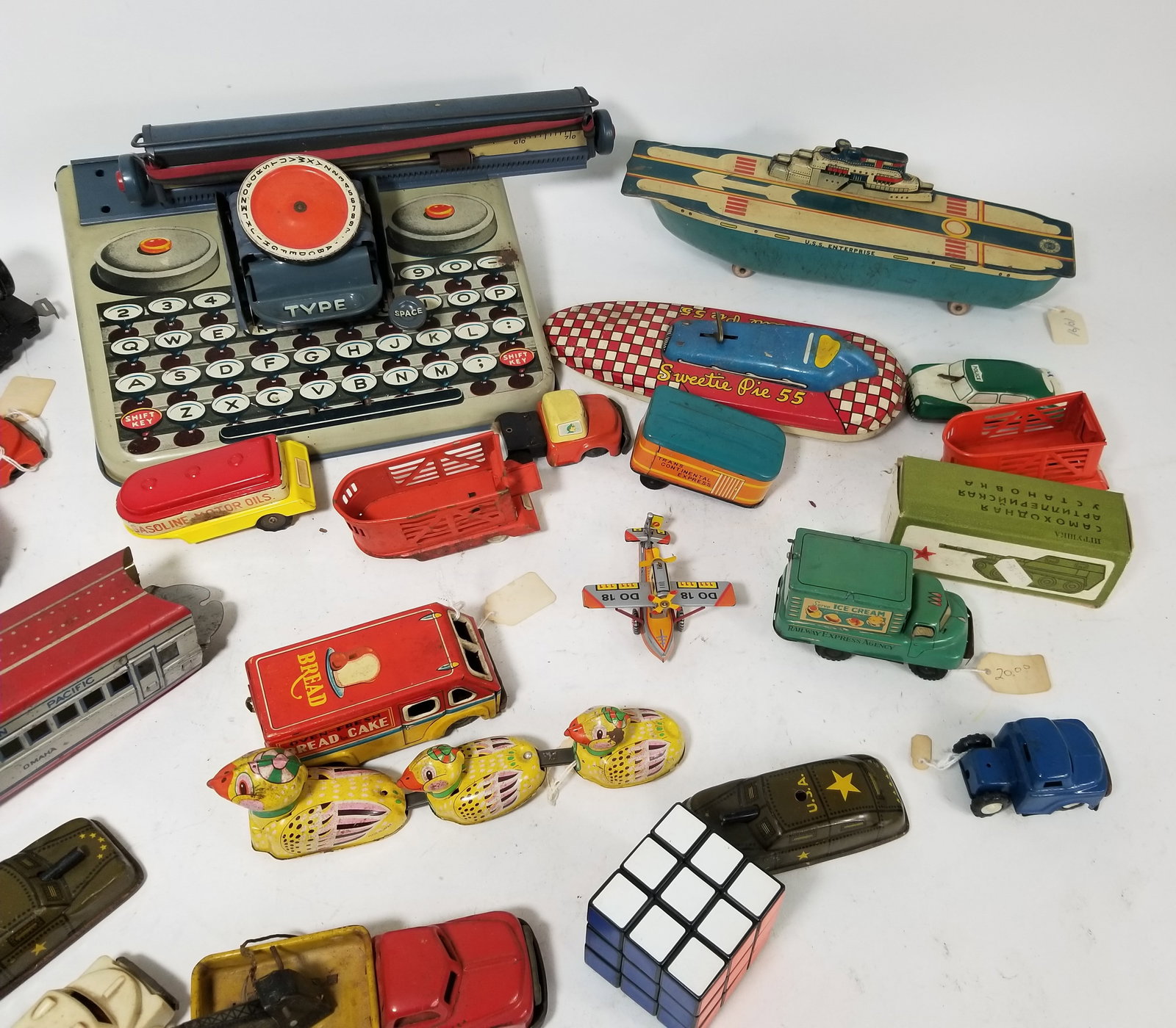 Assortment of Vintage Tin Litho Toys - 4