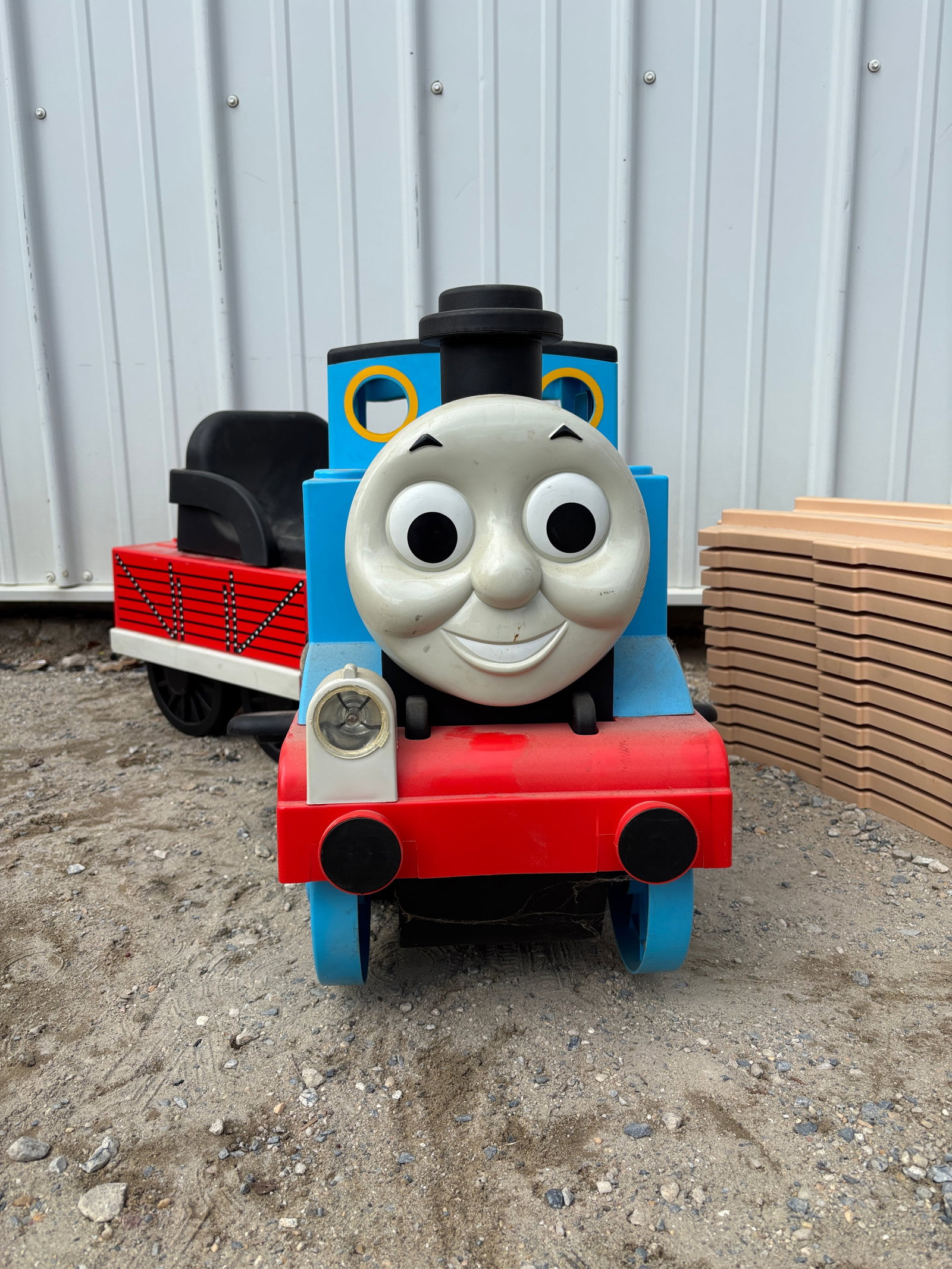 Thomas the Tank Engine Ride-On Train - 2