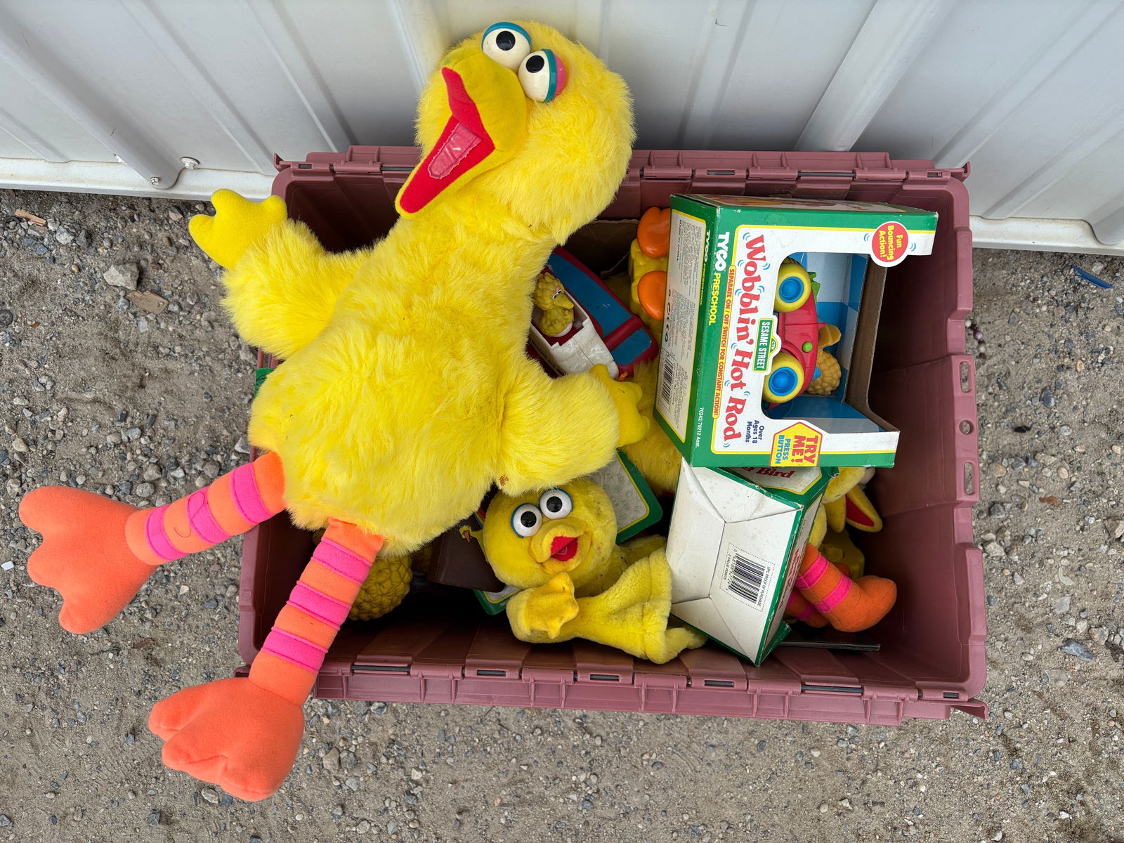 Assortment of Big Bird Sesame Street Toys: Assortment of Big Bird Sesame Street ToysLiteratureBrooks Auction – Online Auction Terms & Conditions Contact: (856) 694-2960 | info@brooks.auction READ BEFORE YOU BID: We want you to feel