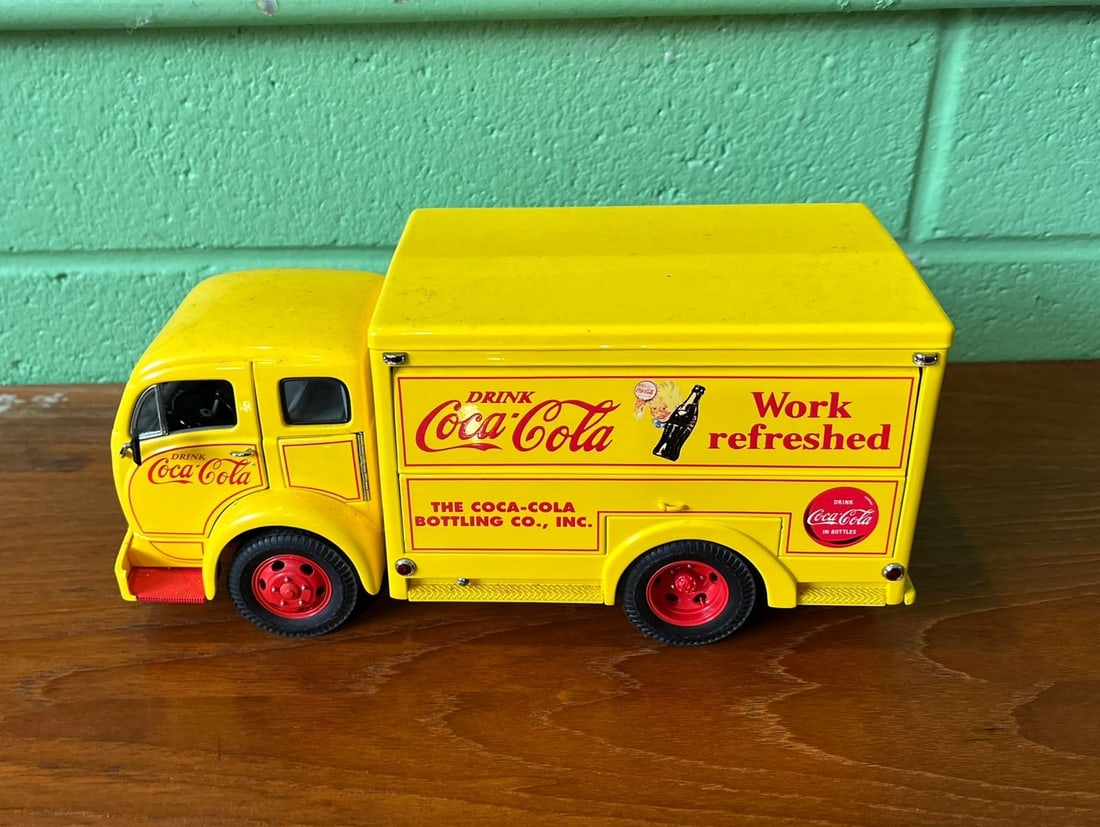 Danbury Mint Coca-Cola Delivery Truck: Danbury Mint Coca-Cola Delivery Truck Literature Brooks Auction – Online Auction Terms & Conditions Contact: (856) 694-2960 | info@brooks.auction READ BEFORE YOU BID: We want you to feel confide