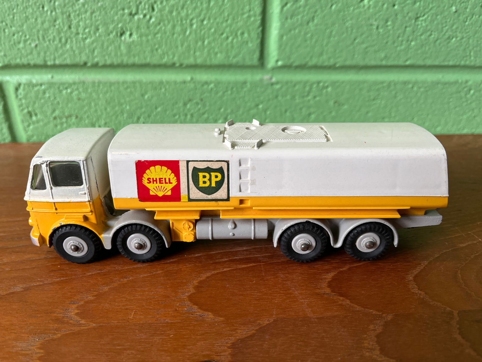 Dinky Supertoys Leyland Octopus Shell BP Truck - 2