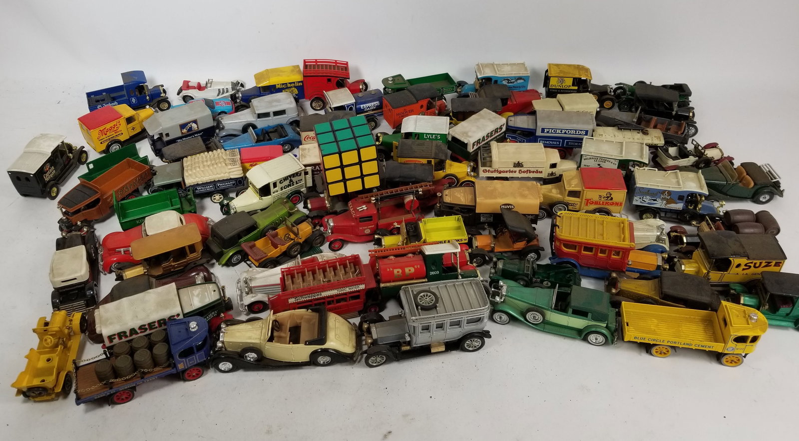 Large Assortment of Die Cast Vehicles: Large Assortment of Die Cast Vehicles featuring Matchbox, Solido and more. Literature Brooks Auction – Online Auction Terms & Conditions Contact: (856) 694-2960 | info@brooks.auction READ BEFORE