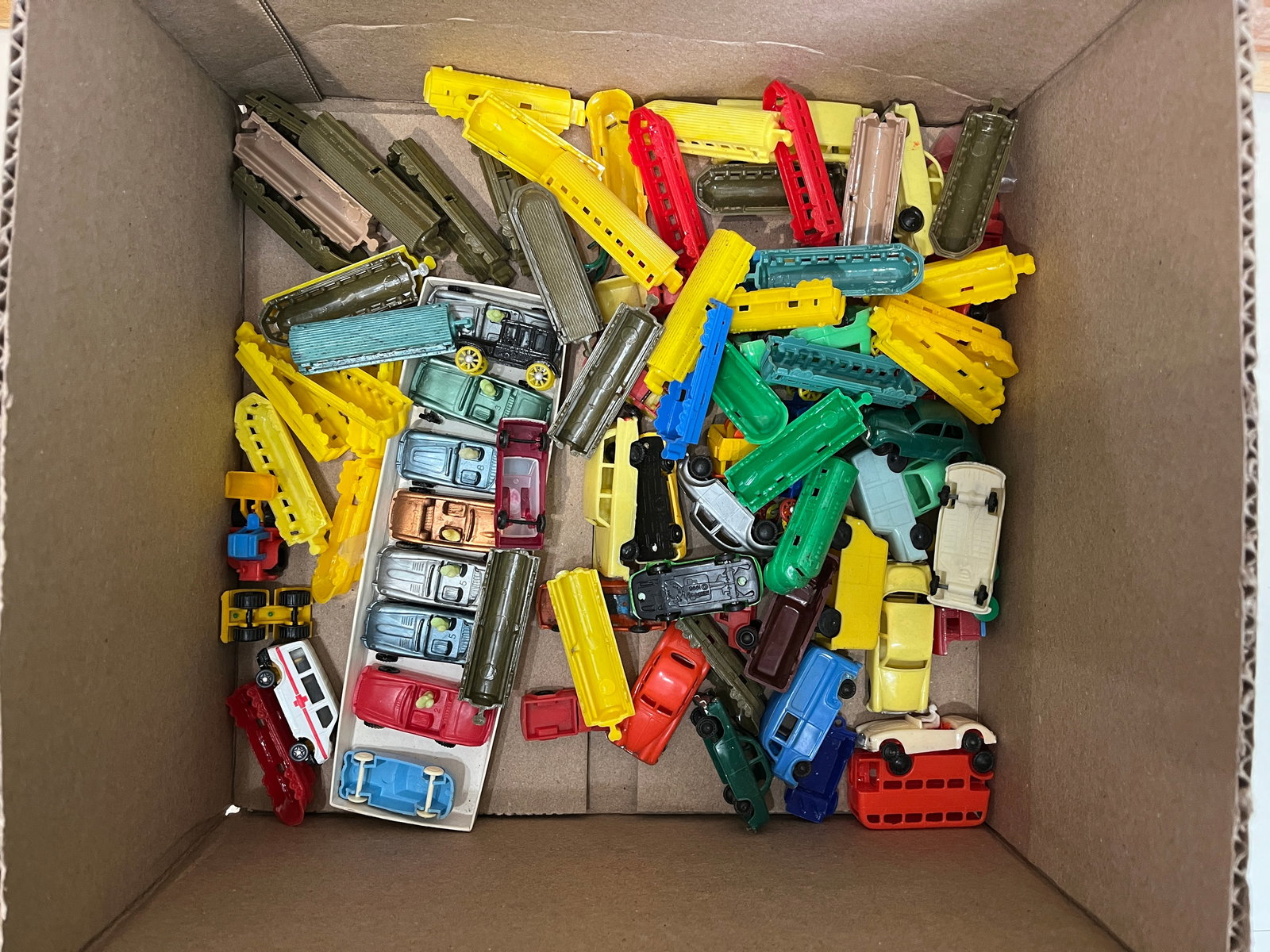 Assortment of Vintage Plastic Toy Vehicles and Trains: Assortment of Vintage Plastic Toy Vehicles and Trains Literature Brooks Auction – Online Auction Terms & Conditions Contact: (856) 694-2960 | info@brooks.auction READ BEFORE YOU BID: We want you