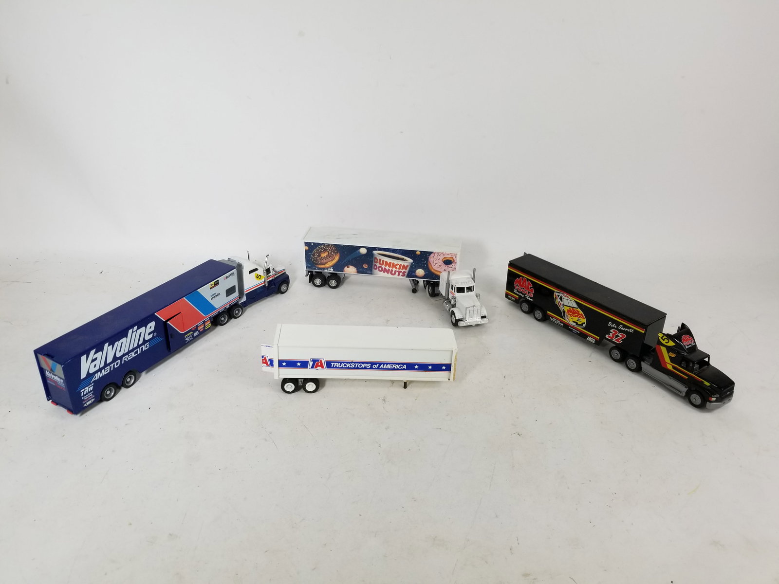 Toy Semi Truck Assortment: Toy Semi Truck Assortment Literature Brooks Auction – Online Auction Terms & Conditions Contact: (856) 694-2960 | info@brooks.auction READ BEFORE YOU BID: We want you to feel confident when bidd