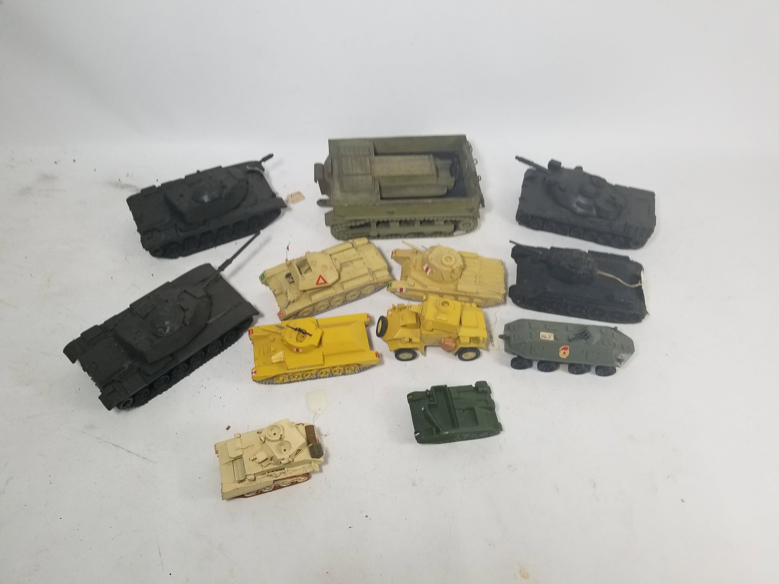 Assortment of Military Tanks: Assortment of Military Tanks Literature Brooks Auction – Online Auction Terms & Conditions Contact: (856) 694-2960 | info@brooks.auction READ BEFORE YOU BID: We want you to feel confident when b