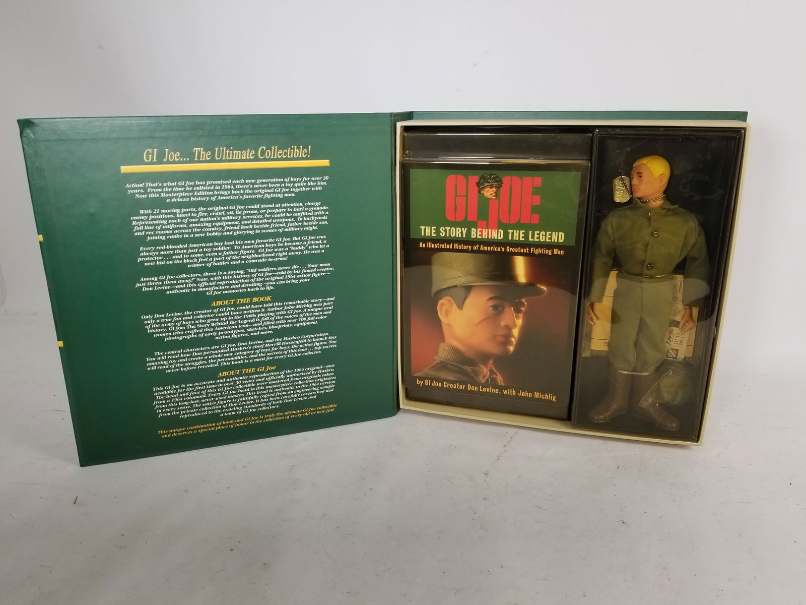 GI Joe Masterpiece Edition Action Soldier in Original Box - 2