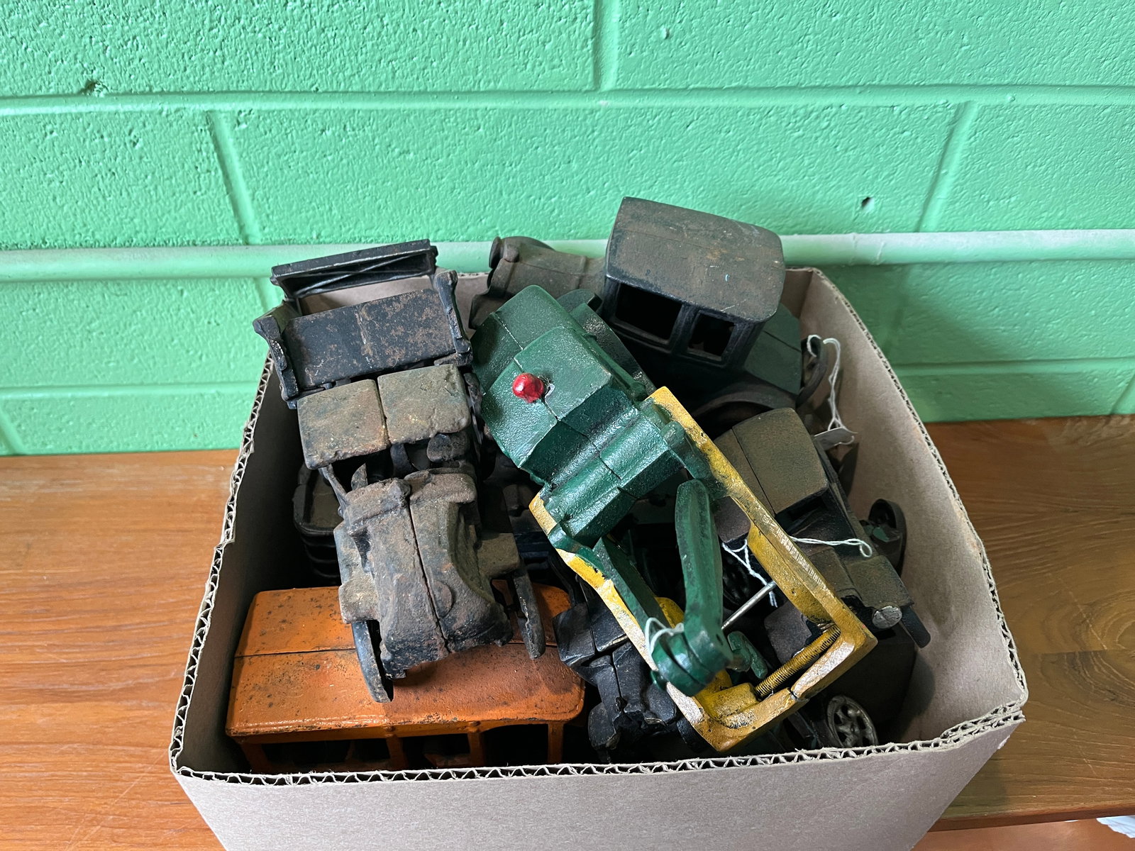 Assortment of Vintage and Reproduction Cast Iron Vehicles: Assortment of Vintage and Reproduction Cast Iron Vehicles Literature Brooks Auction – Online Auction Terms & Conditions Contact: (856) 694-2960 | info@brooks.auction READ BEFORE YOU BID: We want