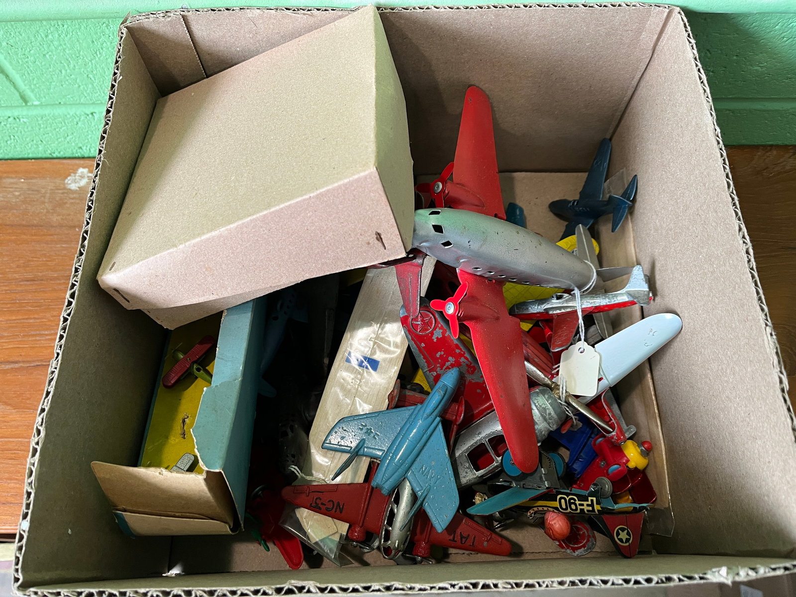 Assortment of Toy and Model Airplanes: Assortment of Toy and Model Airplanes featuring Aero Mini in Original Box Literature Brooks Auction – Online Auction Terms & Conditions Contact: (856) 694-2960 | info@brooks.auction READ BEFORE
