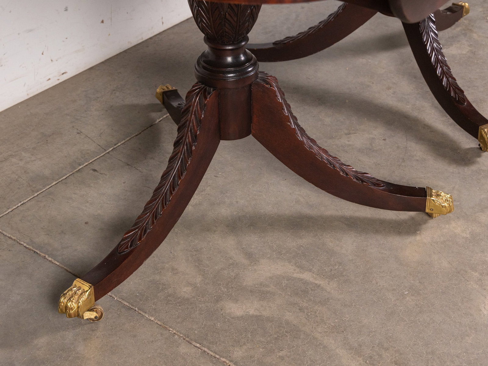 Stickley George III Style Mahogany Dining Table - 3