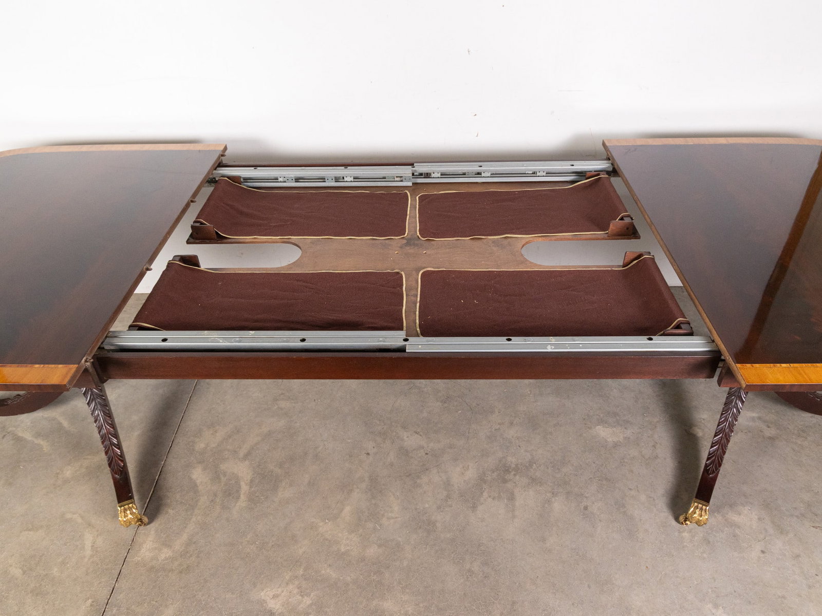 Stickley George III Style Mahogany Dining Table - 7