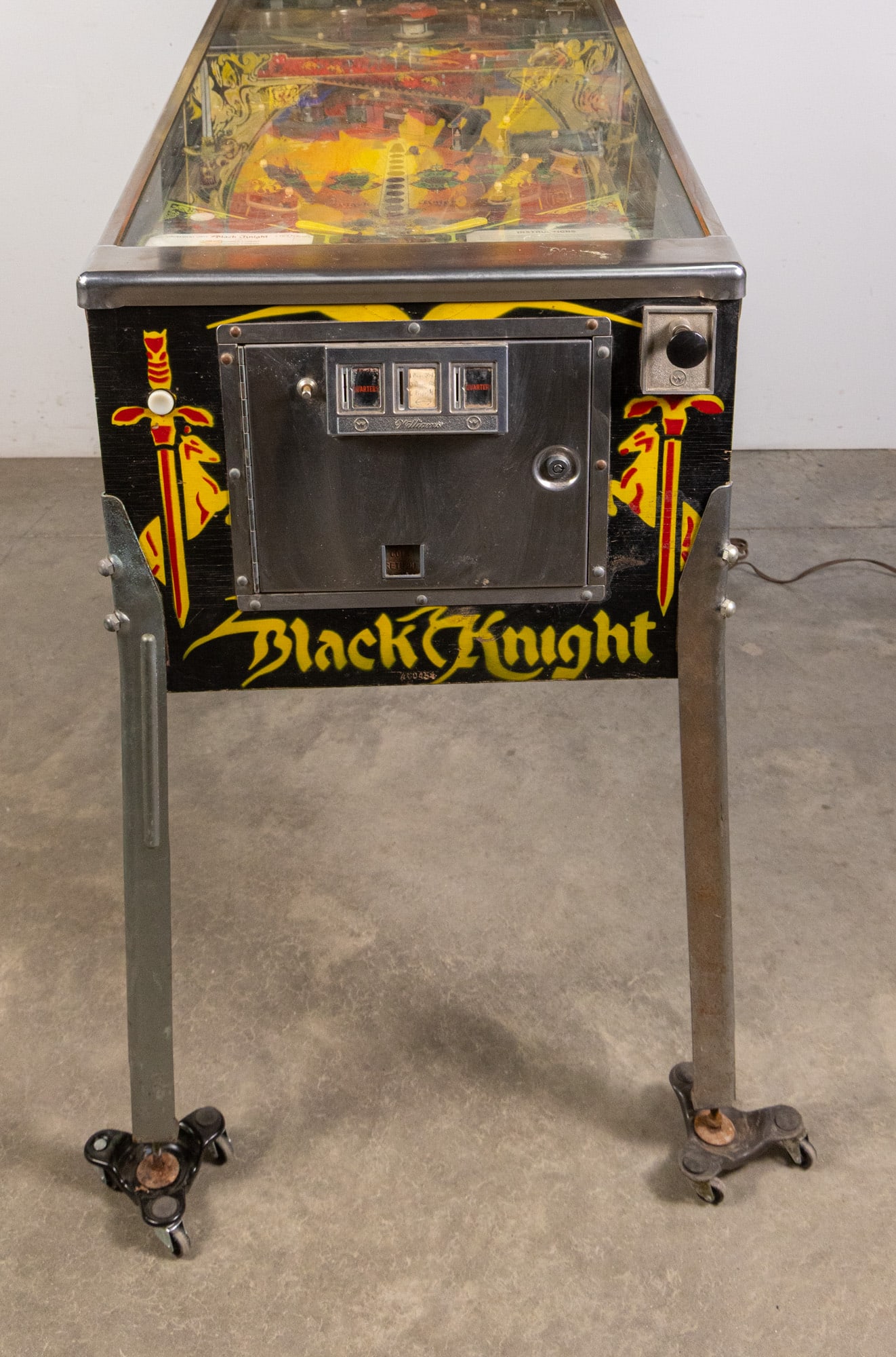 1980 Williams "Black Knight" Pinball Machine - 2