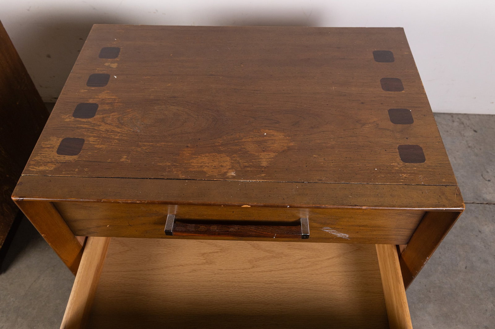 Pair of Lane Mid Century Modern Nightstands - 6