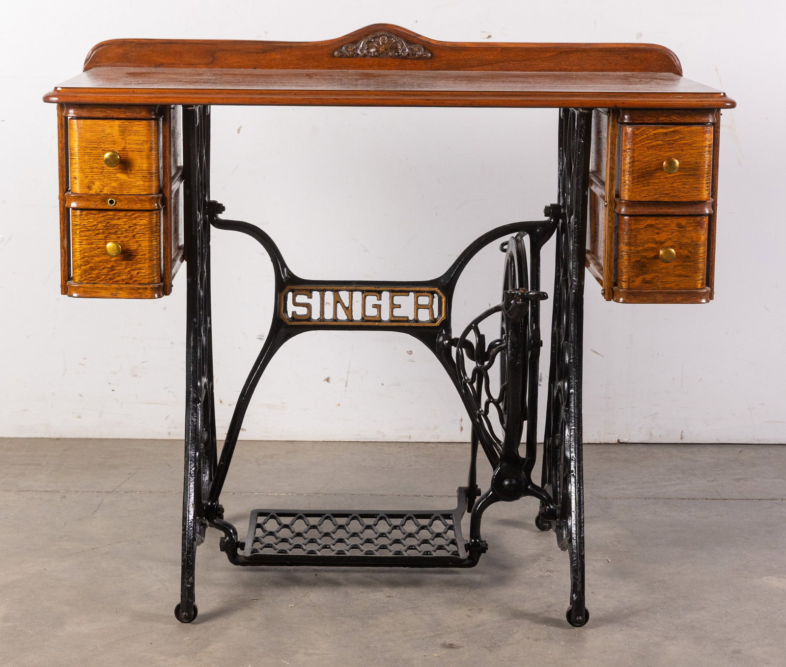 Antique Singer Sewing Machine Table with Cast Iron Treadle (1 of 7)