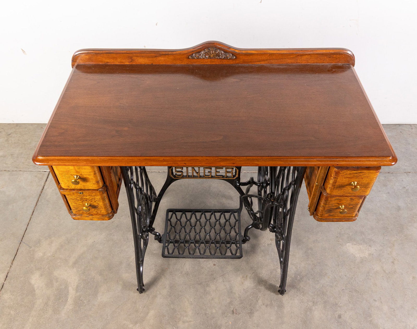 Antique Singer Sewing Machine Table with Cast Iron Treadle - 2