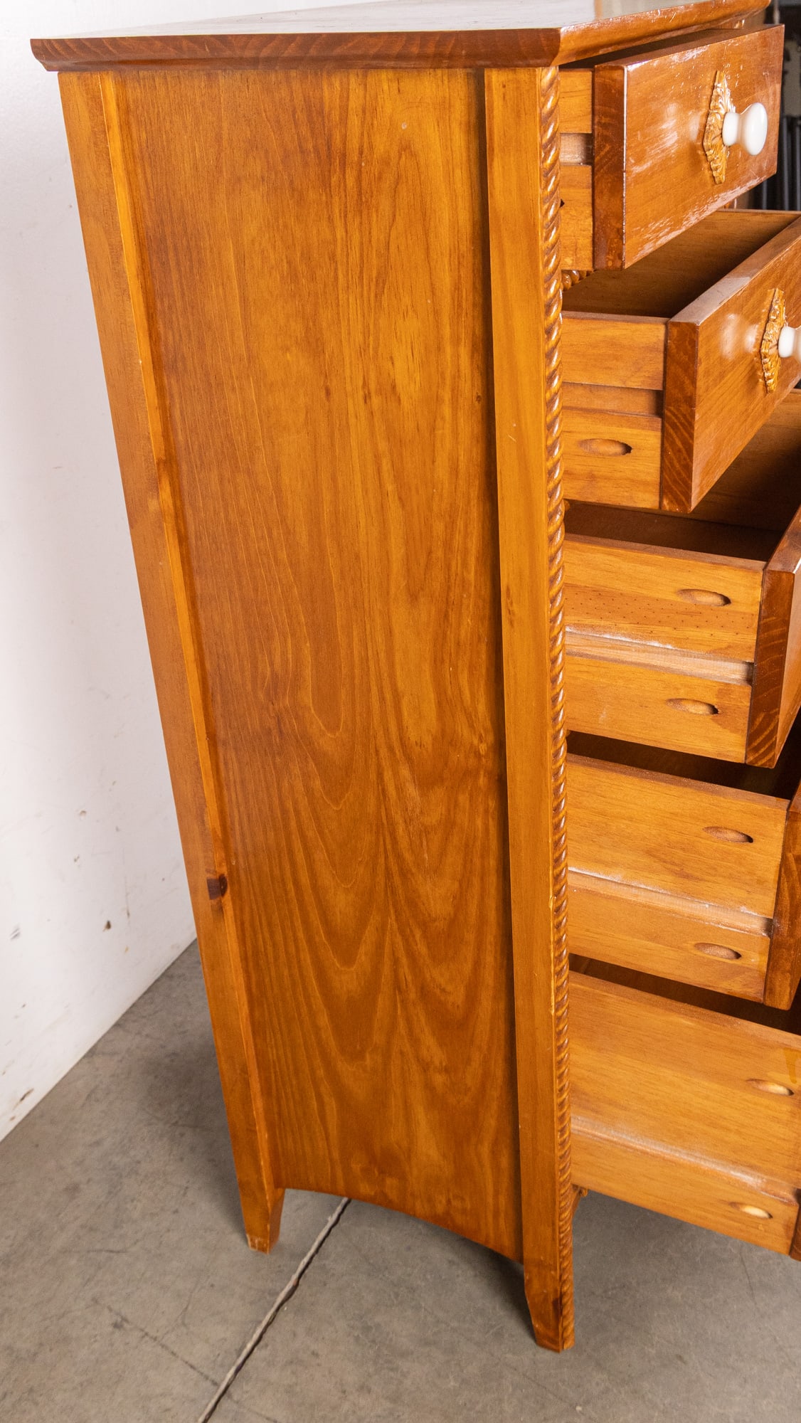 Antique Style Lingerie Chest - 3