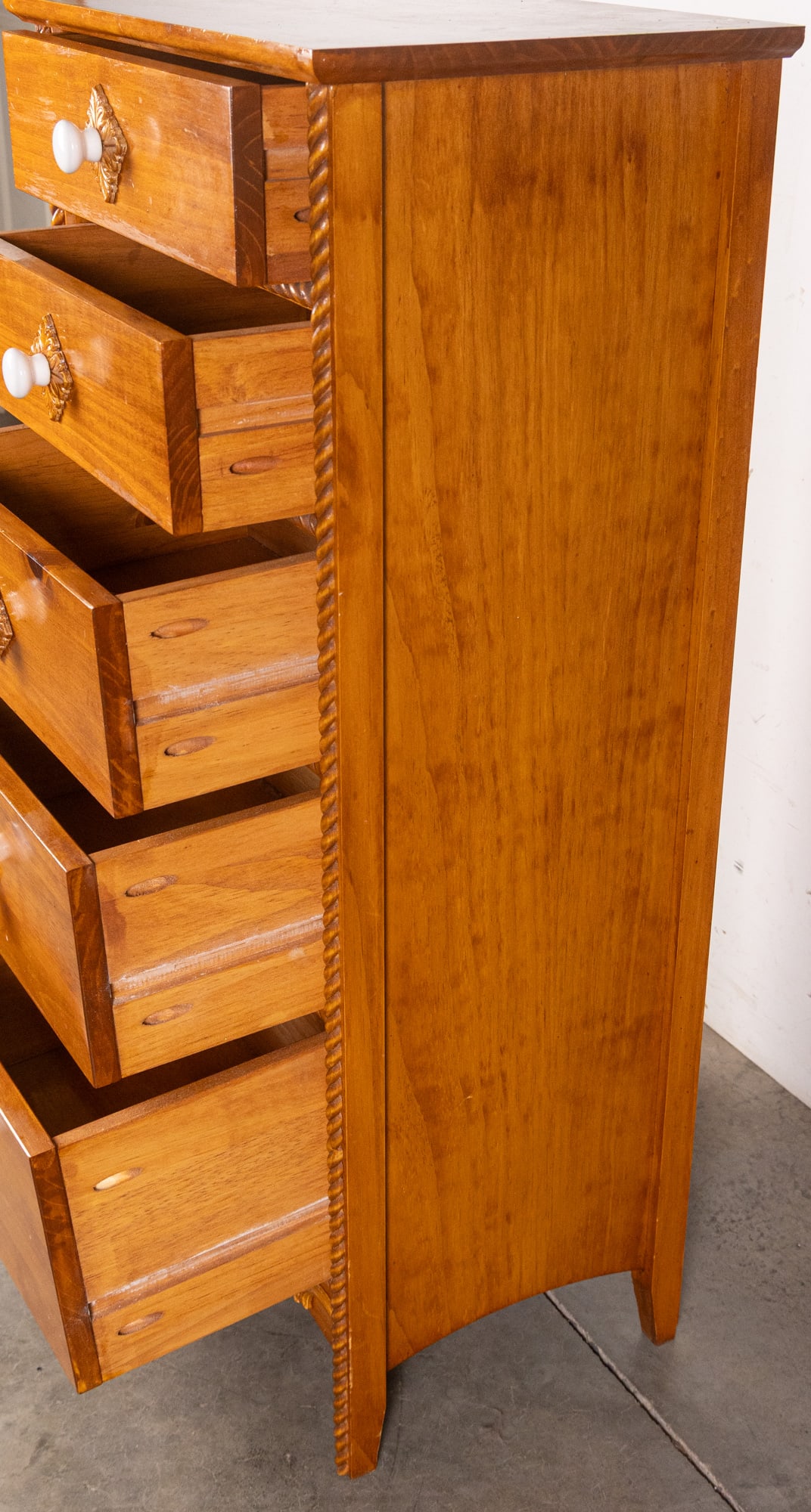 Antique Style Lingerie Chest - 5