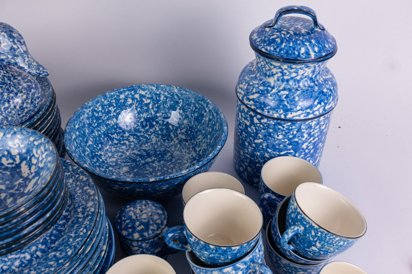 Large Lot of Stangl/Royal Copenhagen Spongeware Style Dish Set - 4