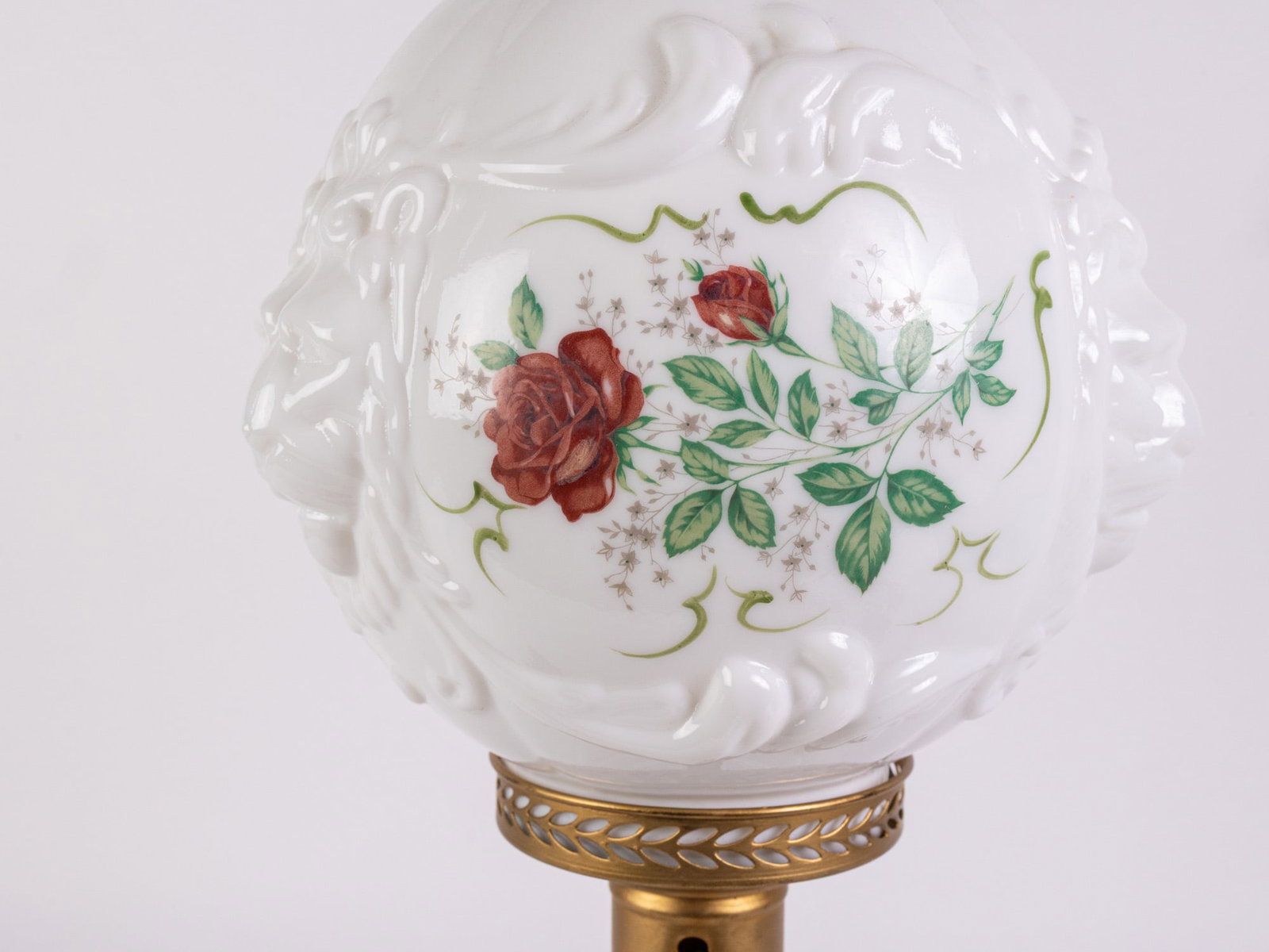 Vintage Lion's Face Cameo Molded Hurricane Lamp - 3